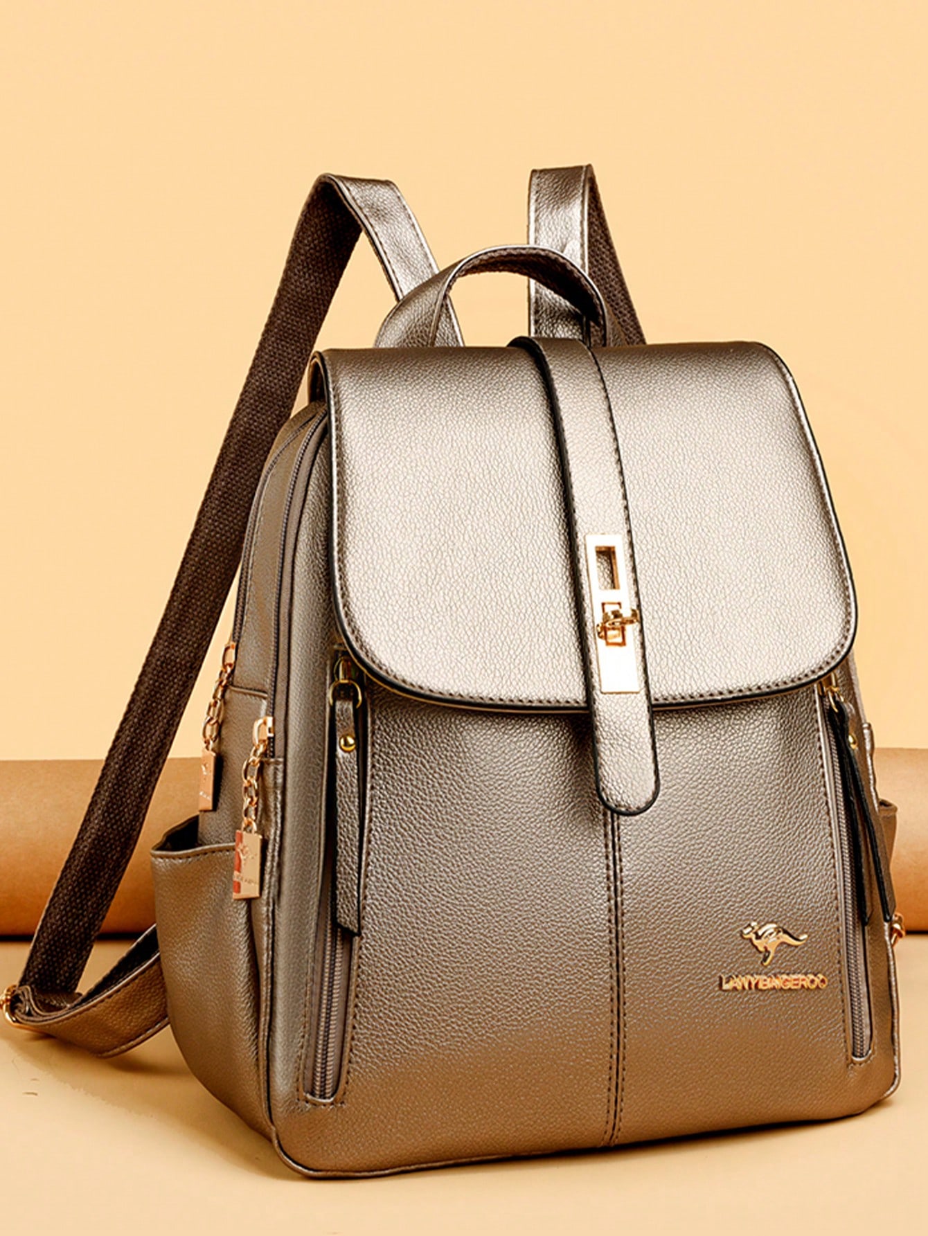 Sac à dos de luxe souple pour femmes 2026, sac d'école de designer de mode en PU souple