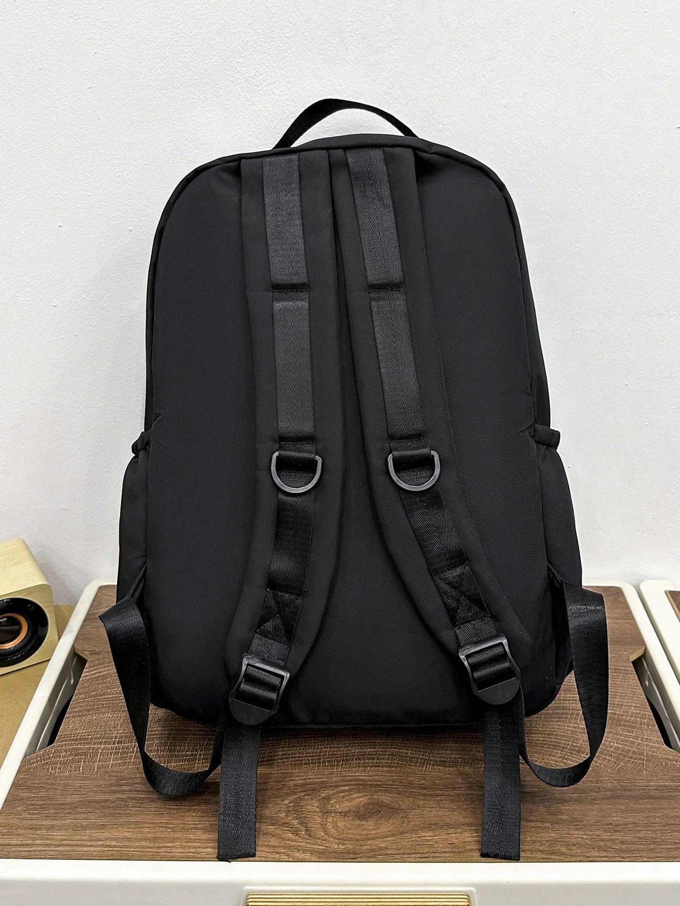 Sac à dos noir décontracté et de grande capacité avec pendentif ours. Convient pour un — vue 4