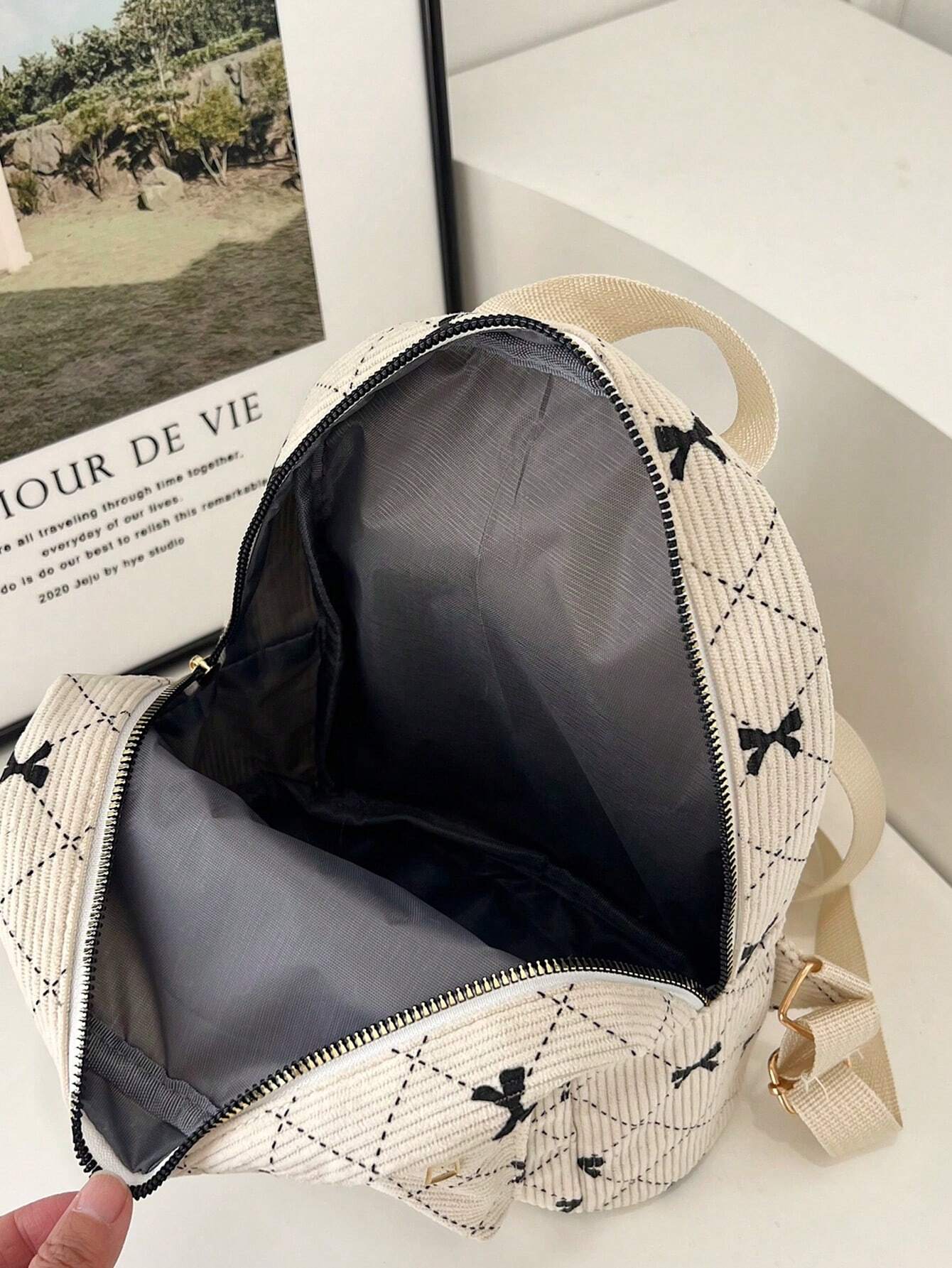 Sac à dos mini et polyvalent pour femmes, design minimaliste et de niche, idéal pour les — vue 9