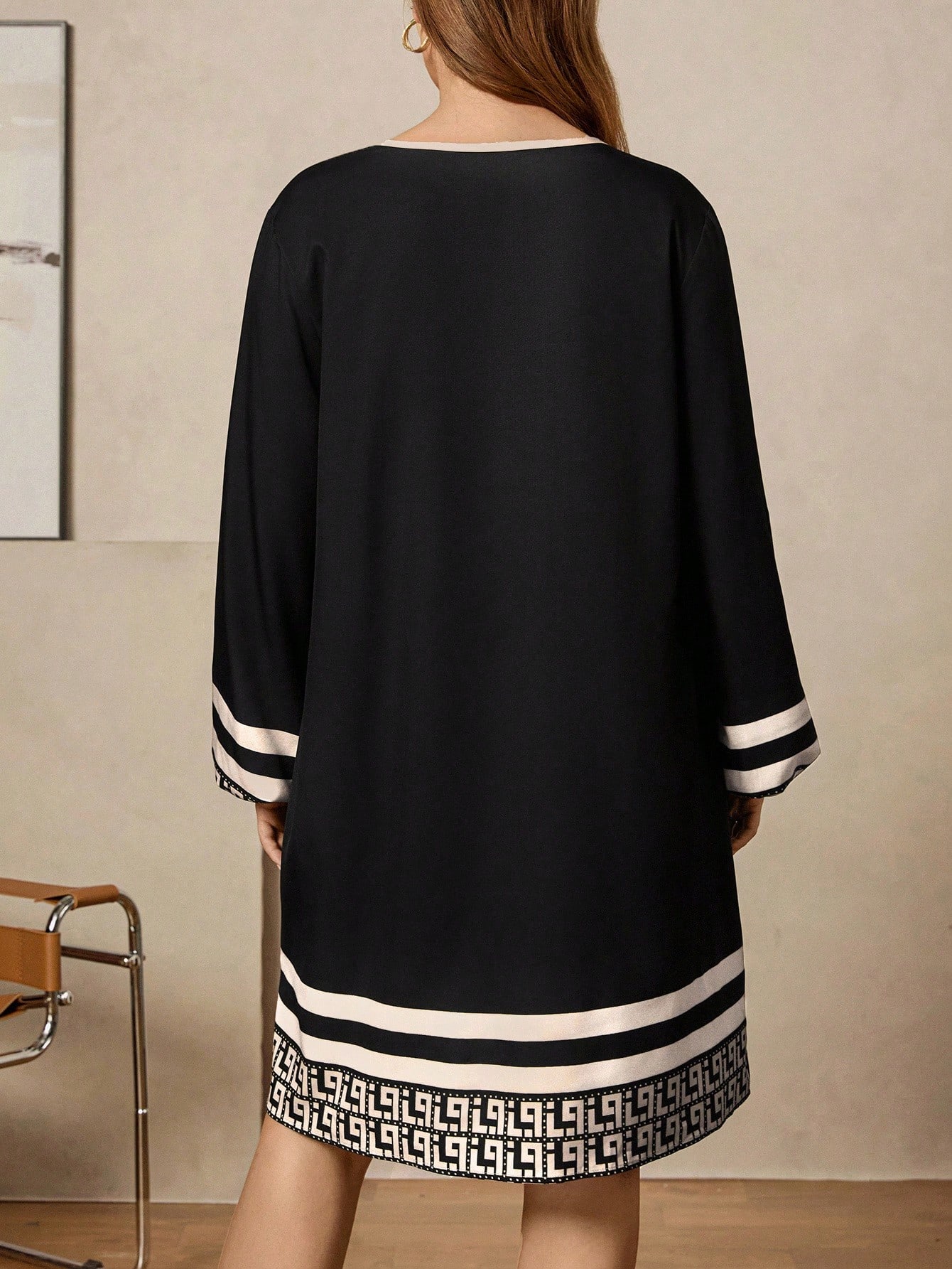 Robe décontractée et de bureau grande taille à imprimé géométrique rayé — vue 2