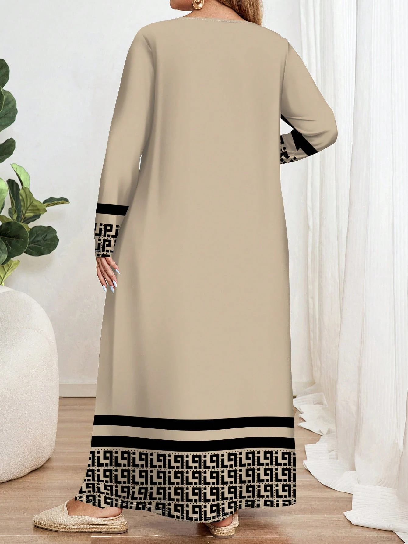 EMERY ROSE Robe à manches longues col rond imprimé géométrique classique grande taille, — vue 12