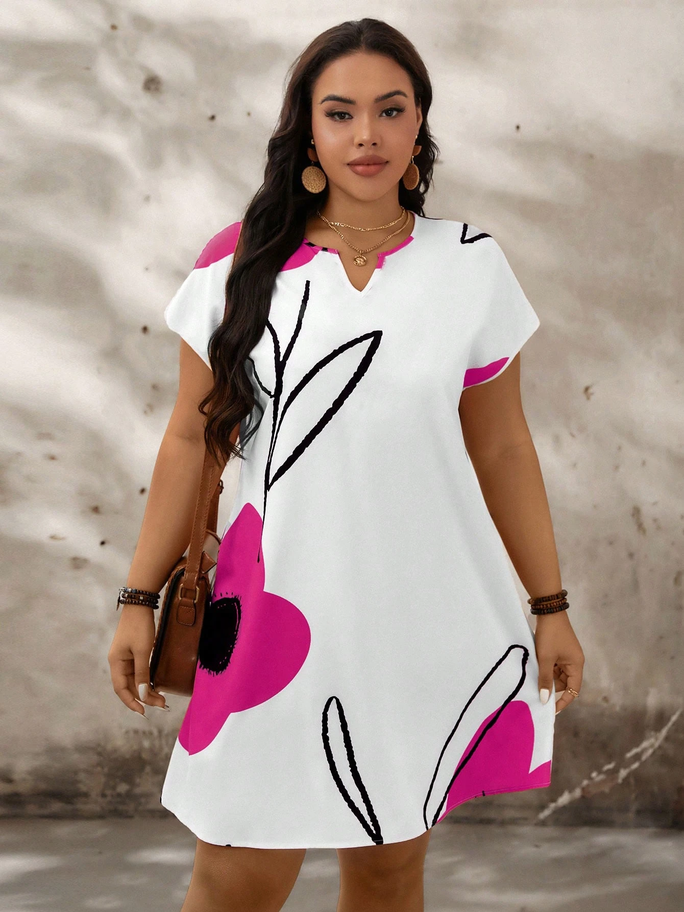 Robe d'été grande taille à fleurs avec col en V échancré et manches — vue 11