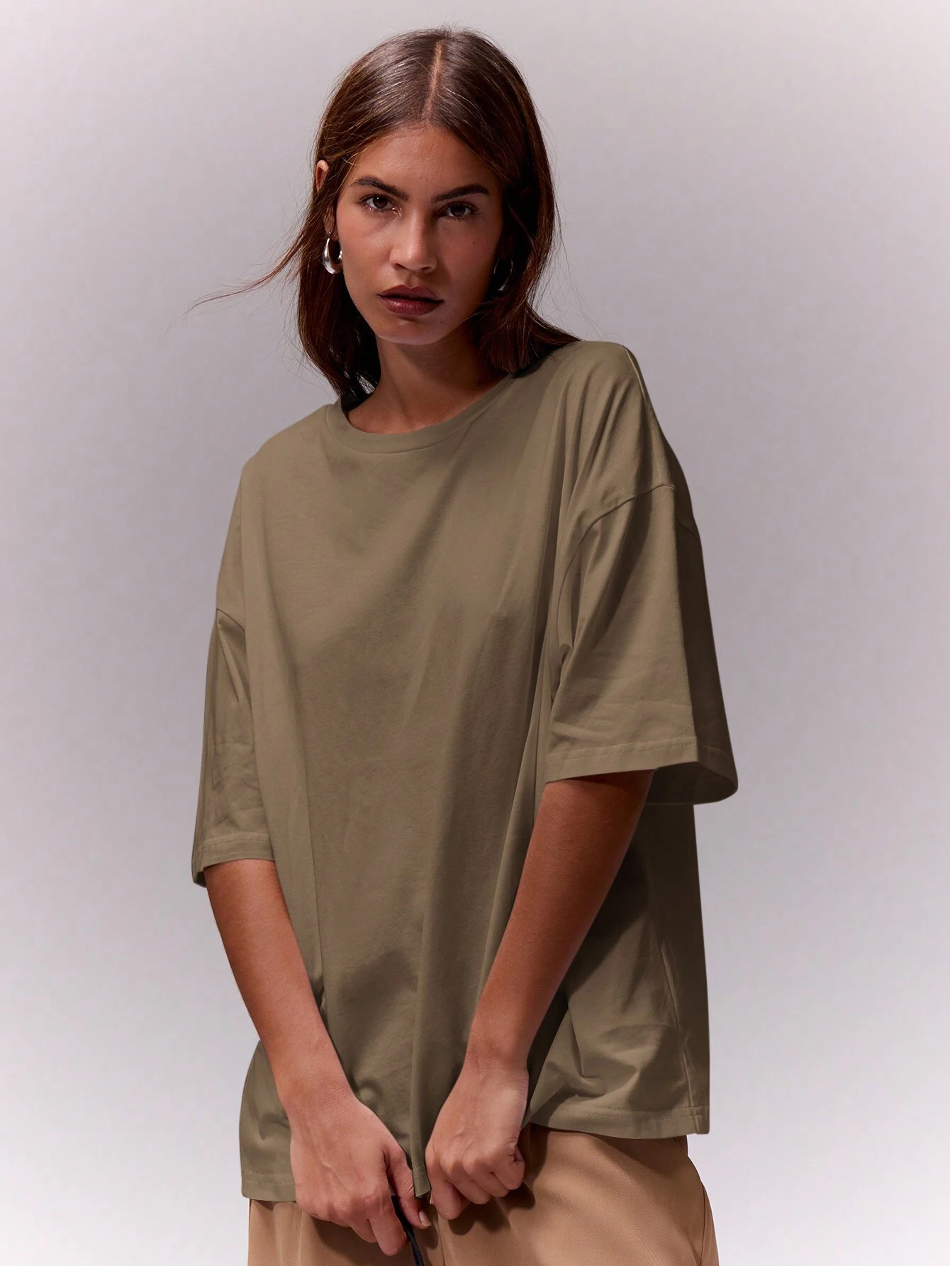 MUSERA ESSENTIALS T-shirt col rond surdimensionné doux, capsule vestimentaire — vue 12