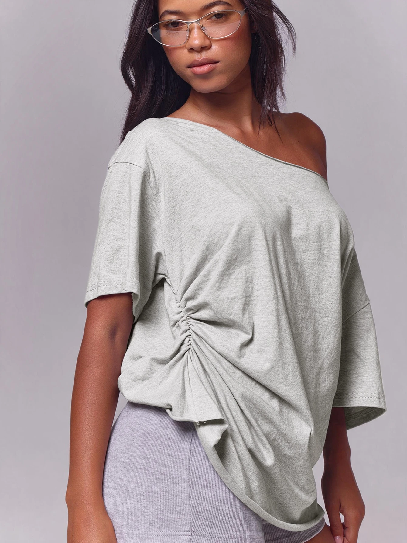 MUSERA T-shirt long oversize blanc en jersey, épaules dénudées, ourlet brut, taille — vue 12