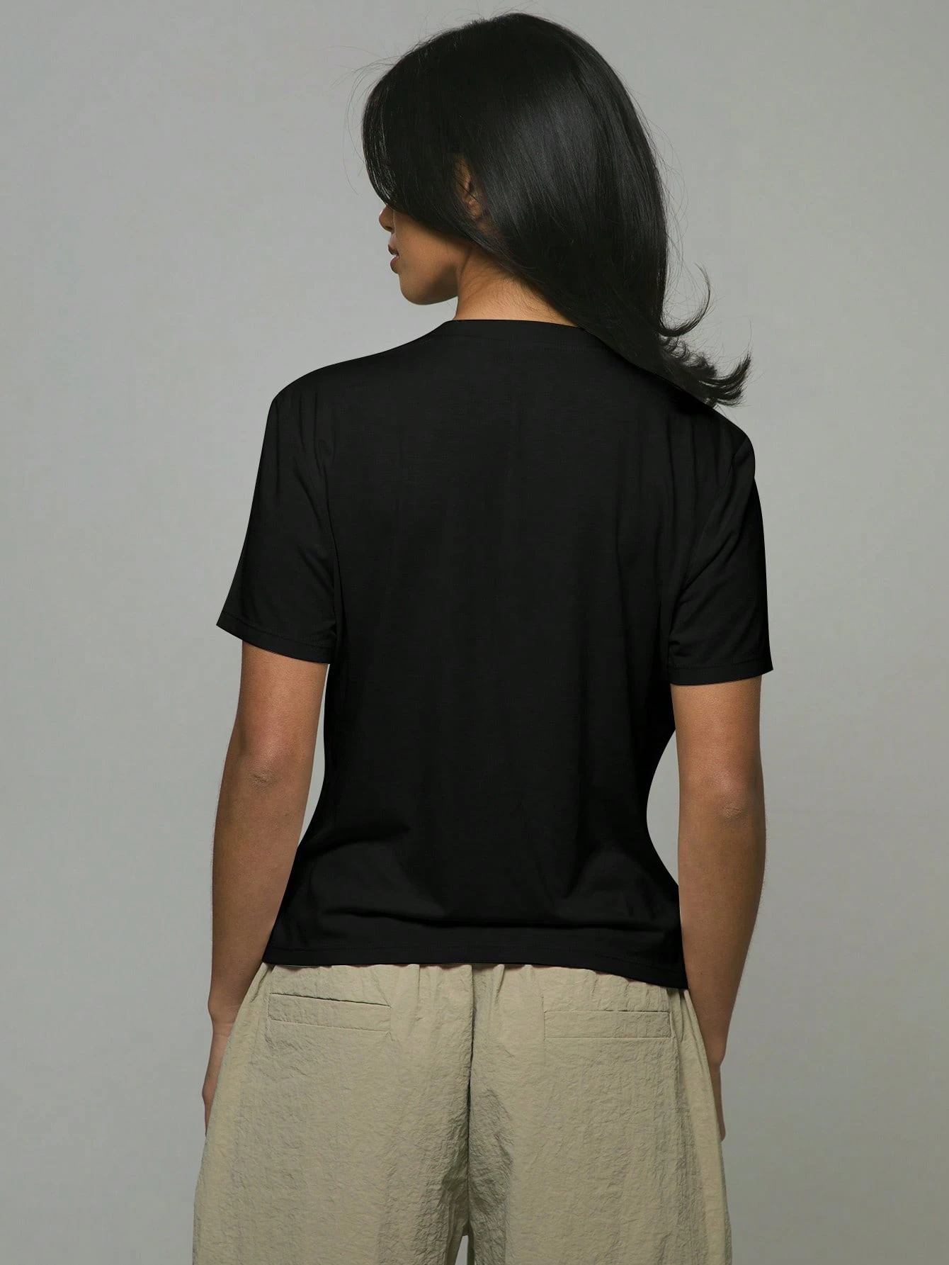 Musera Sport T-shirt à manches courtes en jersey doux avec panneau logo. Idéal pour la — vue 5