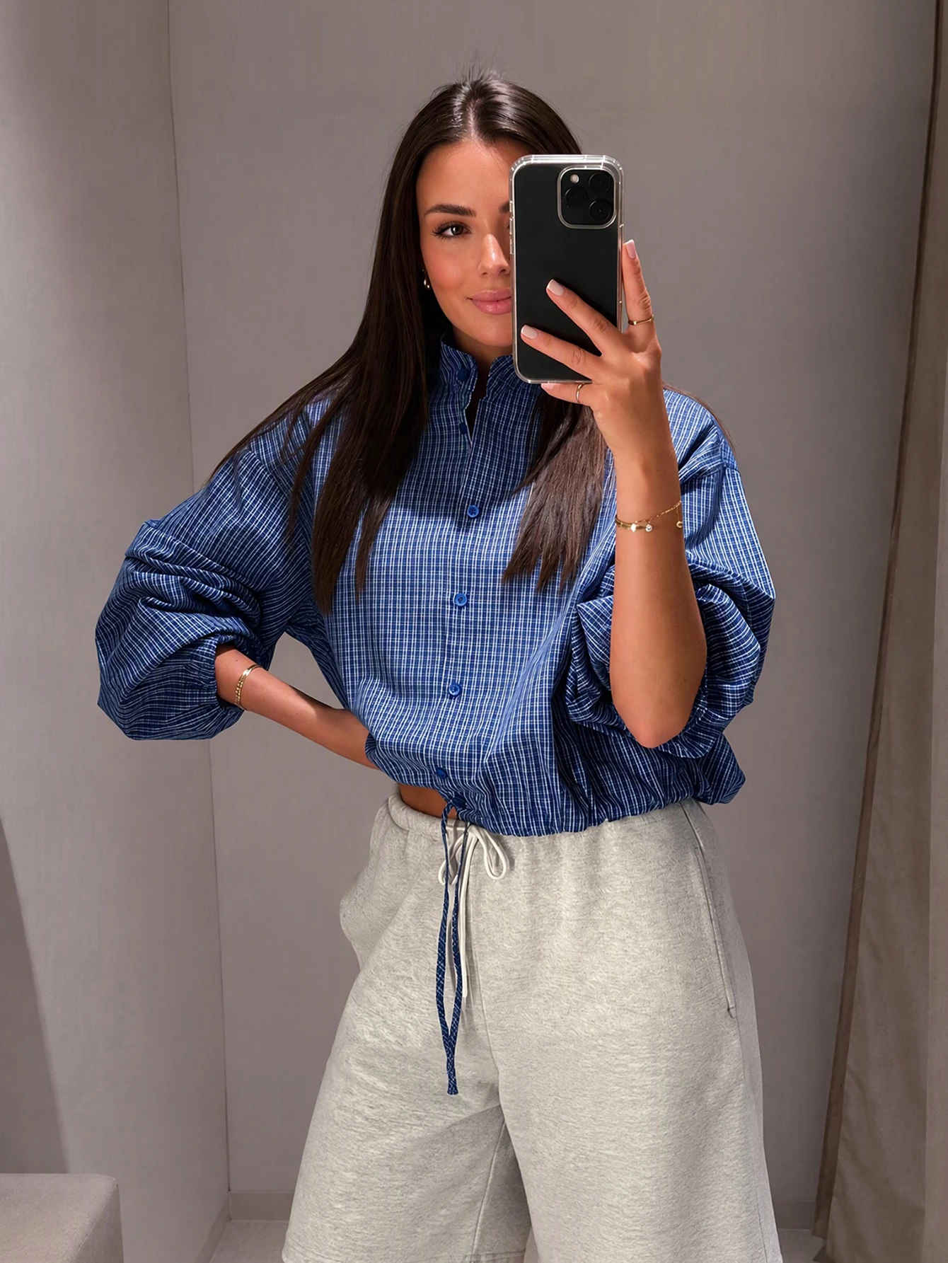 Chemise à manches longues avec ourlet élastique à carreaux pour femmes, style