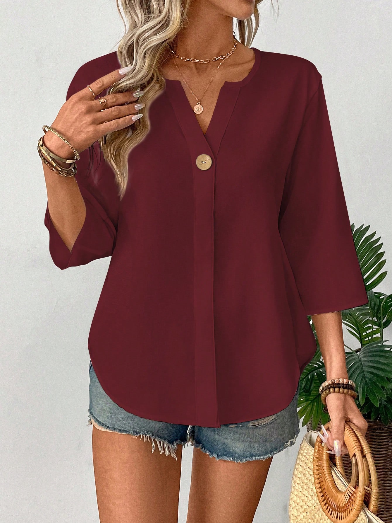 Blouse pour femme à manches 3/4 et col en V minimaliste, adaptée aux — vue 3