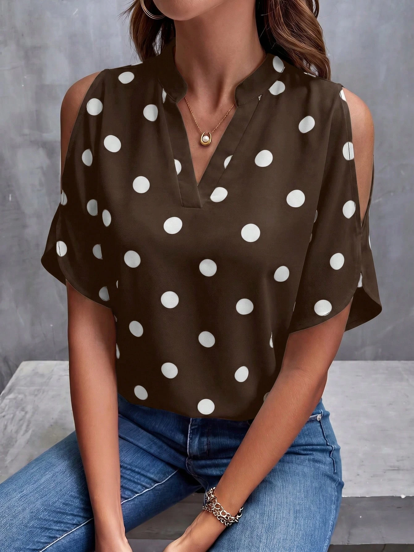 Clasi Blouse à épaules dénudées et manches fendues, chemise blanche — vue 19