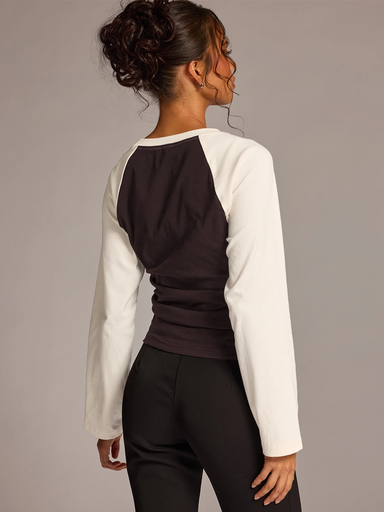 Blouse à manches chauve-souris longues plissées avec taille cintrée contrastée — vue 7