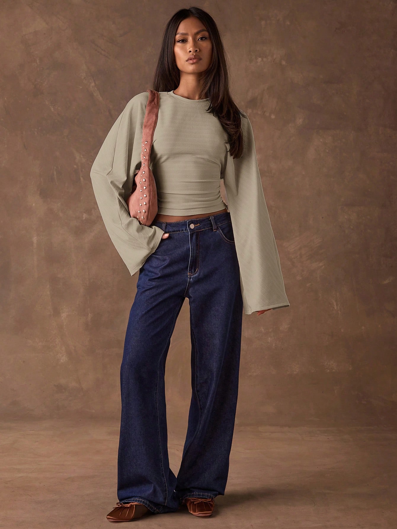 Top à manches évasées et taille cintrée de couleur unie simple pour femmes au — vue 9