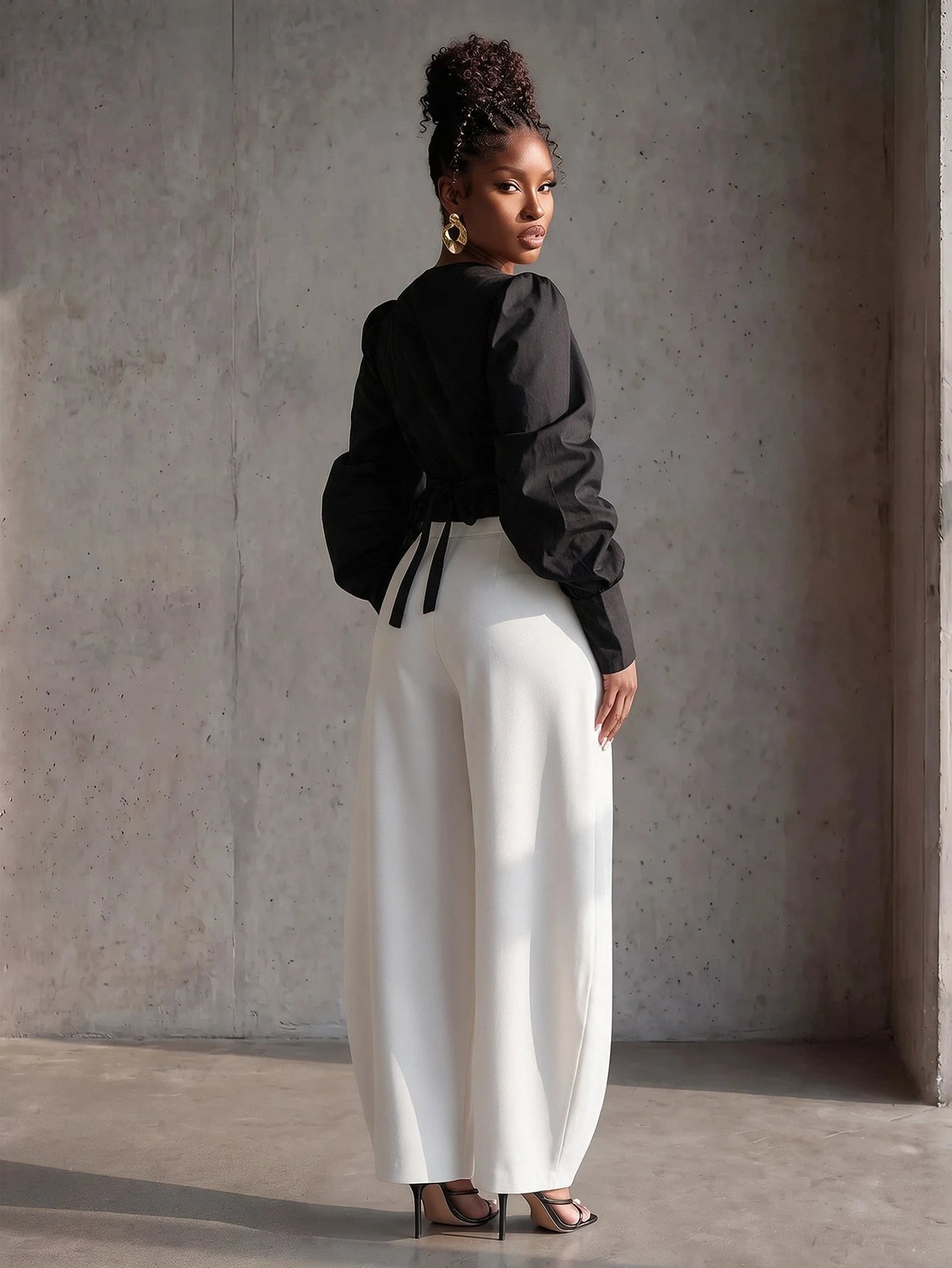 BamGlimmer Blouse d'été oversize pour femme avec col en V, manches longues, taille nouée — vue 6