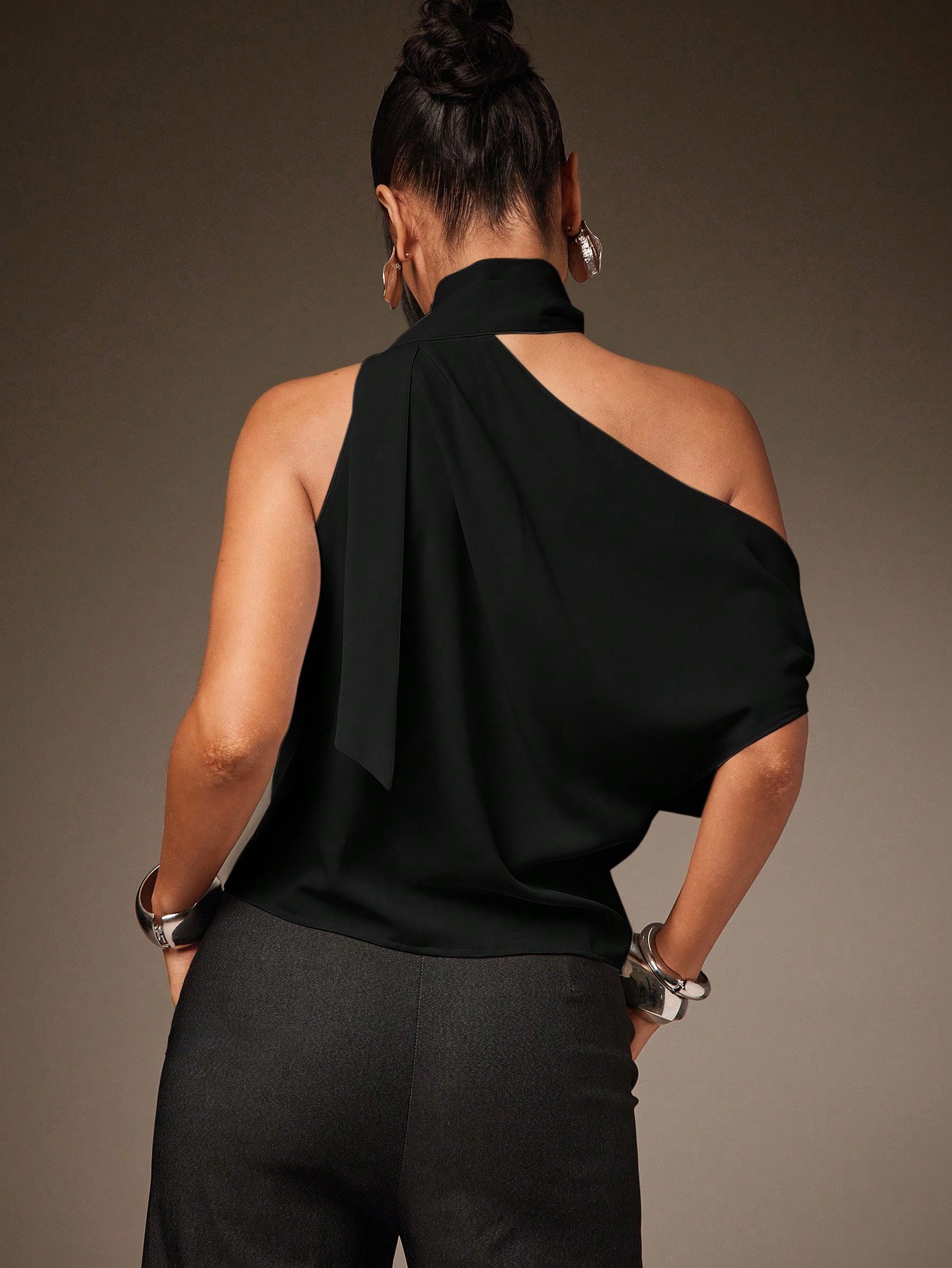 Hauture Blouse décontractée d'été sexy de base avec une épaule dénudée, col foulard et — vue 4