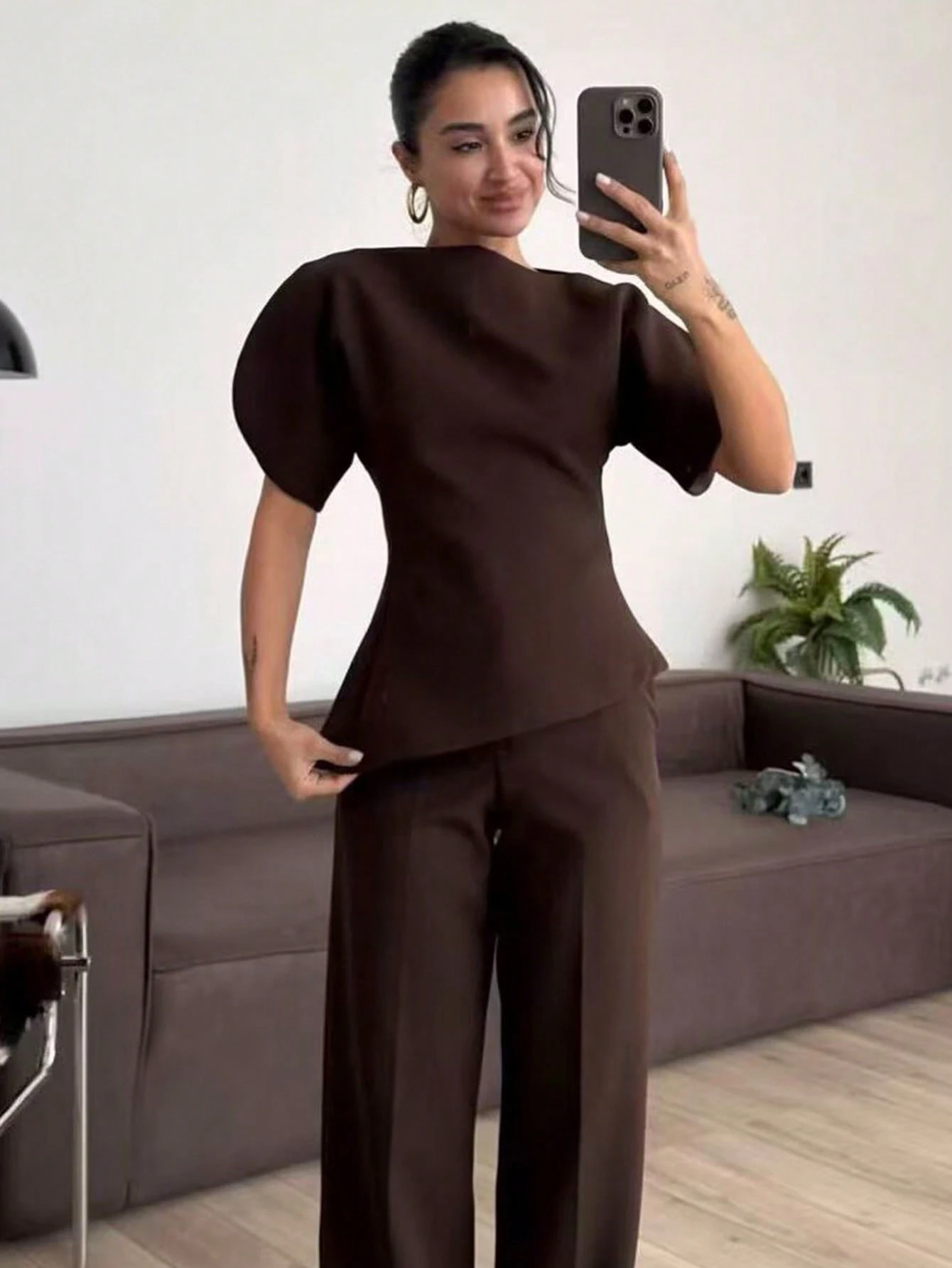 Blouse asymétrique pour femmes avec manches bouffantes, chemise noire à col rond, nouveau — vue 3