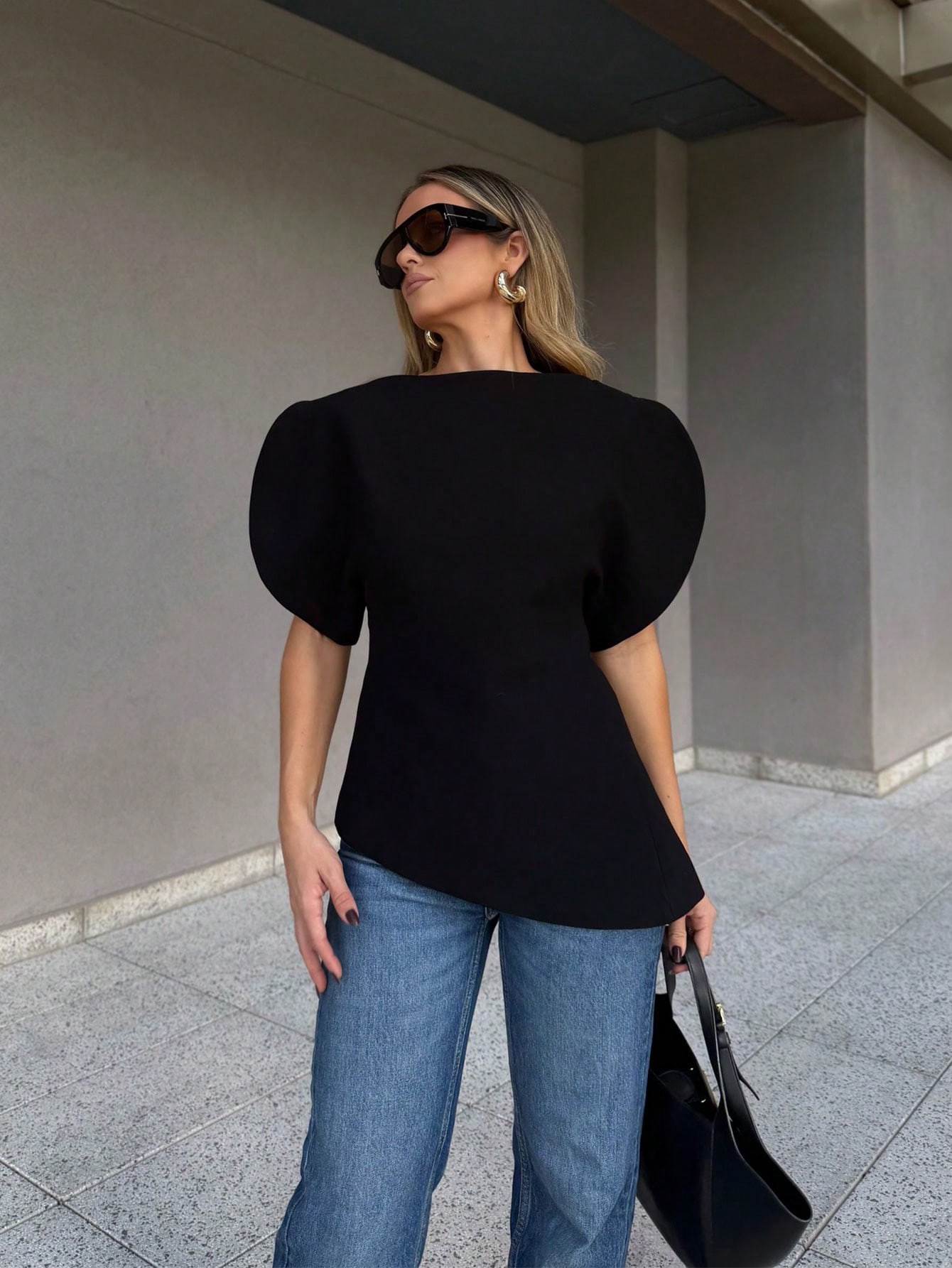 Blouse asymétrique pour femmes avec manches bouffantes, chemise noire à col rond, nouveau
