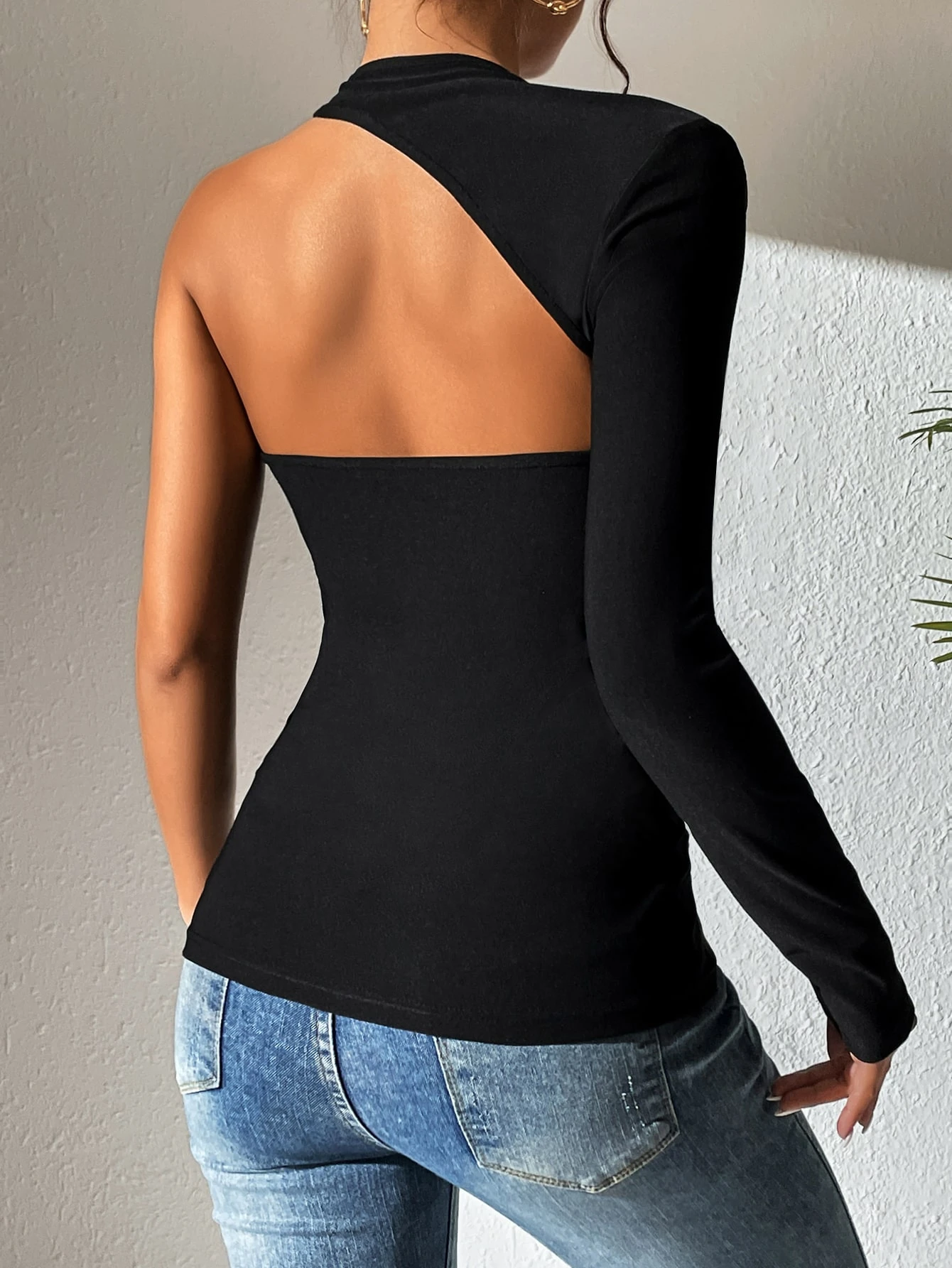 T-shirt à col asymétrique découpé — vue 2