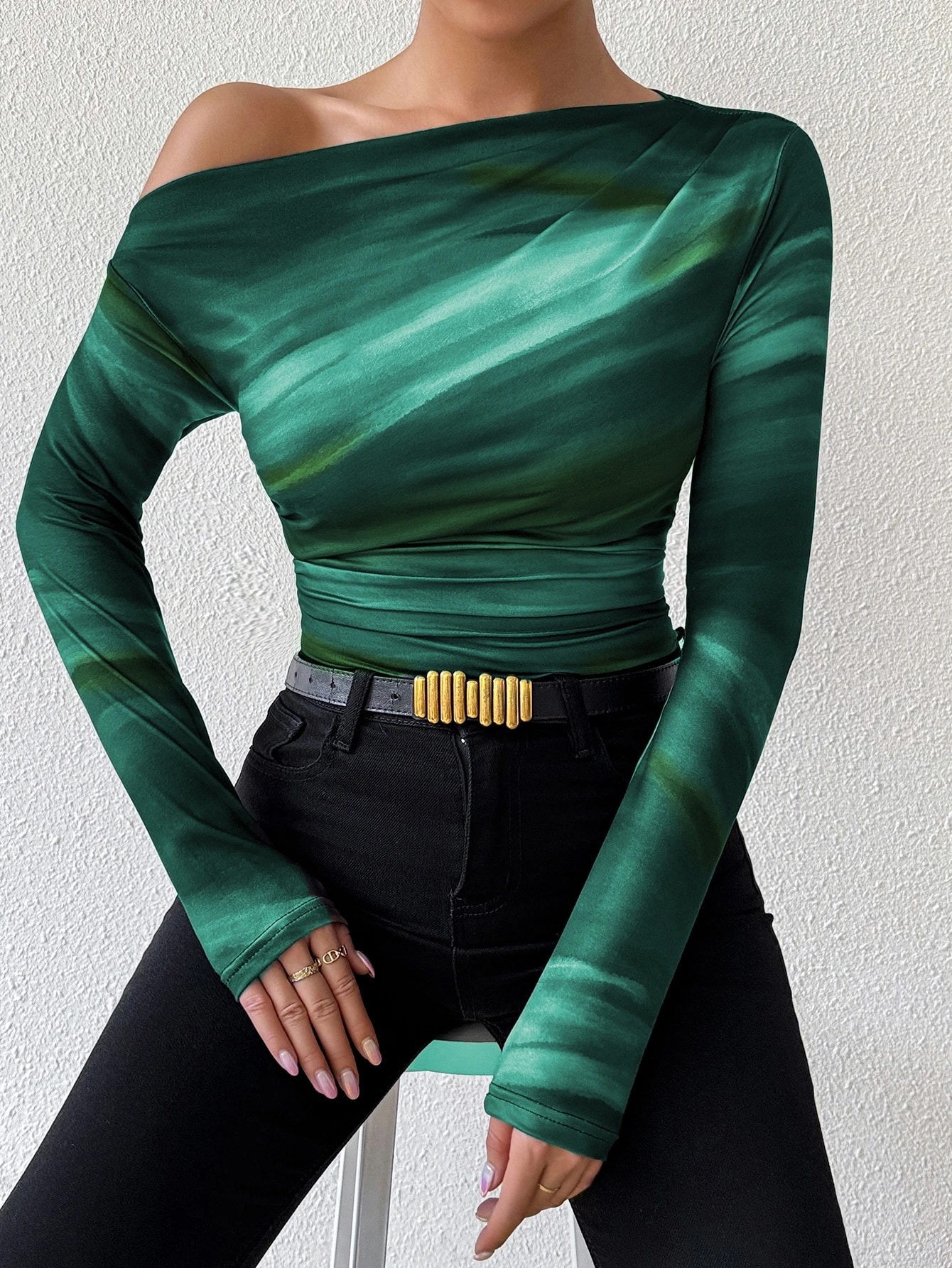 Xyvia T-shirt à manches longues avec col asymétrique, imprimé dégradé de marbre et — vue 4