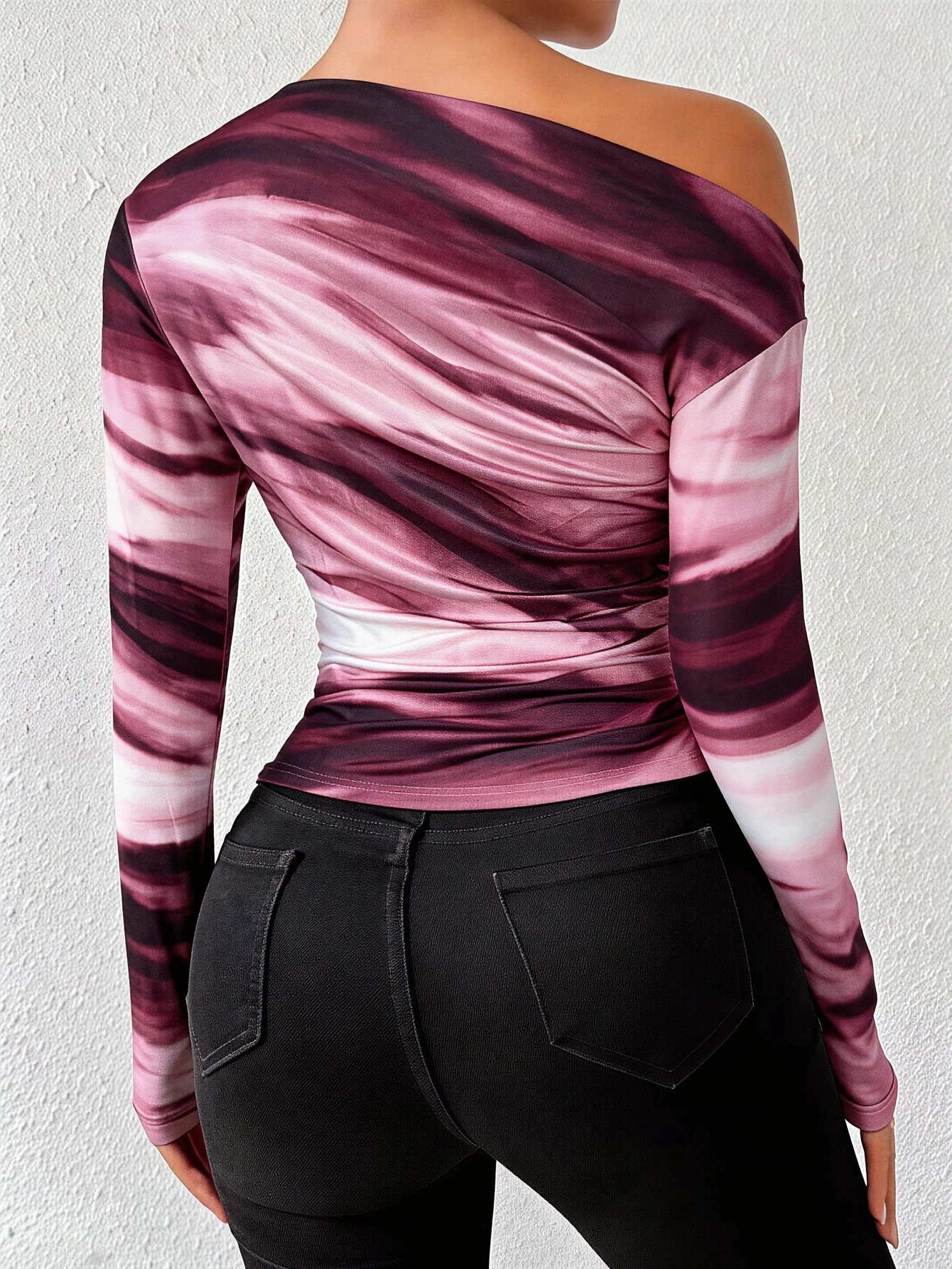 Xyvia T-shirt à manches longues avec col asymétrique, imprimé dégradé de marbre et — vue 12