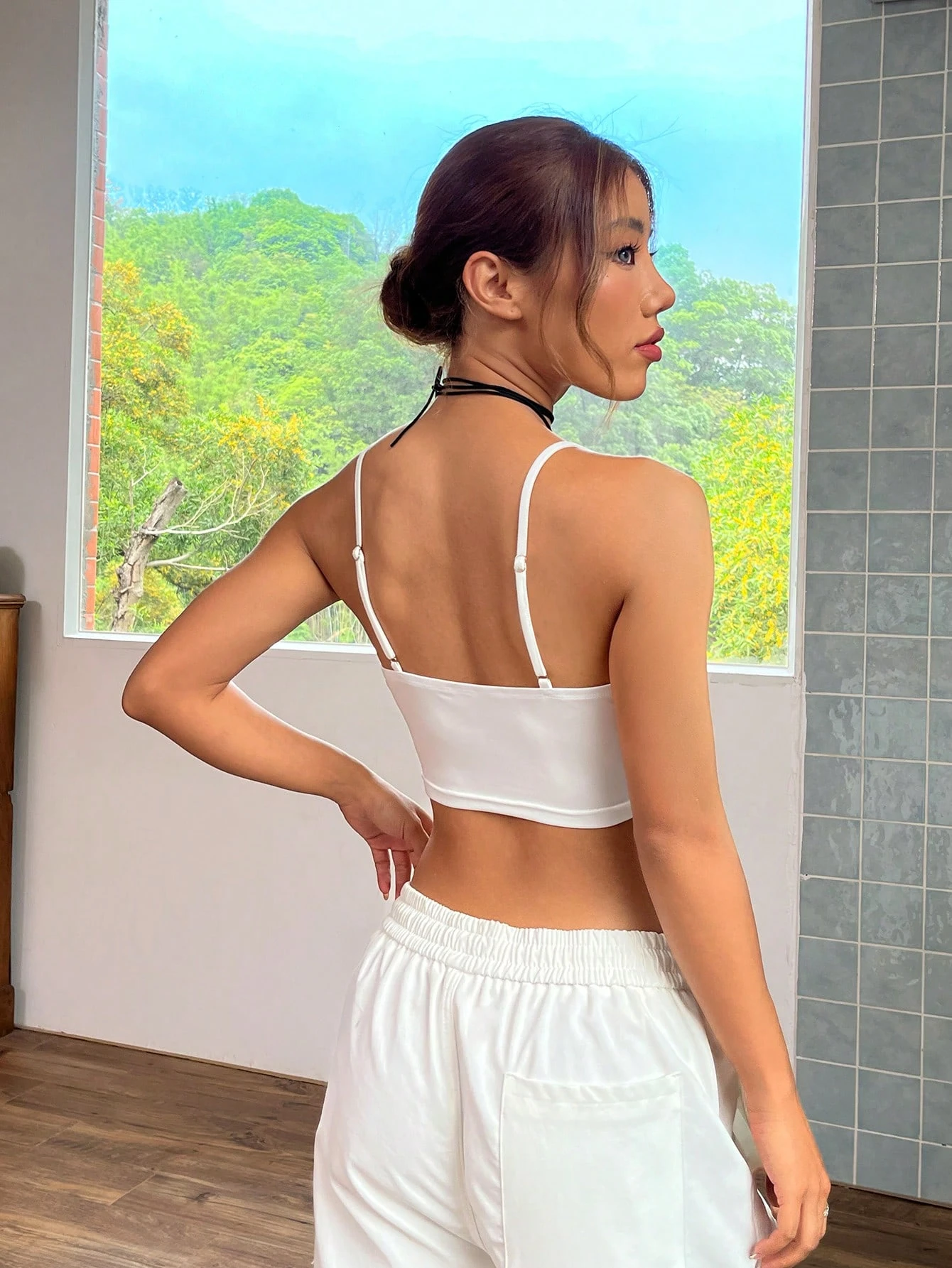 EZwear Débardeur court dos nu couleur unie noir sexy pour soirée d'été — vue 5