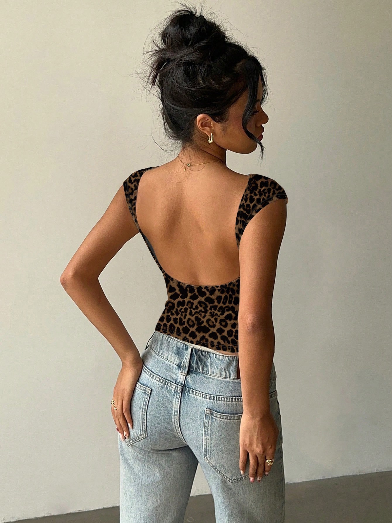 Aloruh T-shirt sexy dos nu à manches courtes pour femmes, top d'été pour boîte de nuit, — vue 11