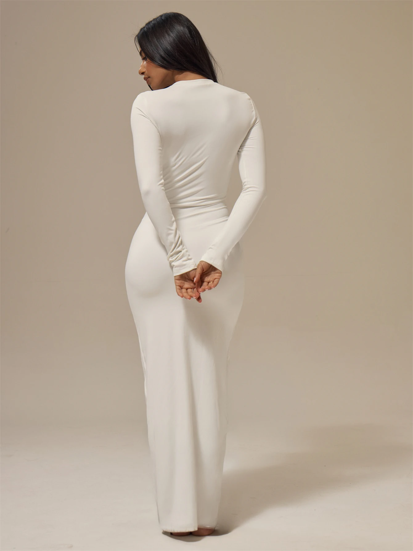 MUSERA ESSENTIALS Robe mi-longue ajustée à manches longues au toucher doux. Basique, — vue 7
