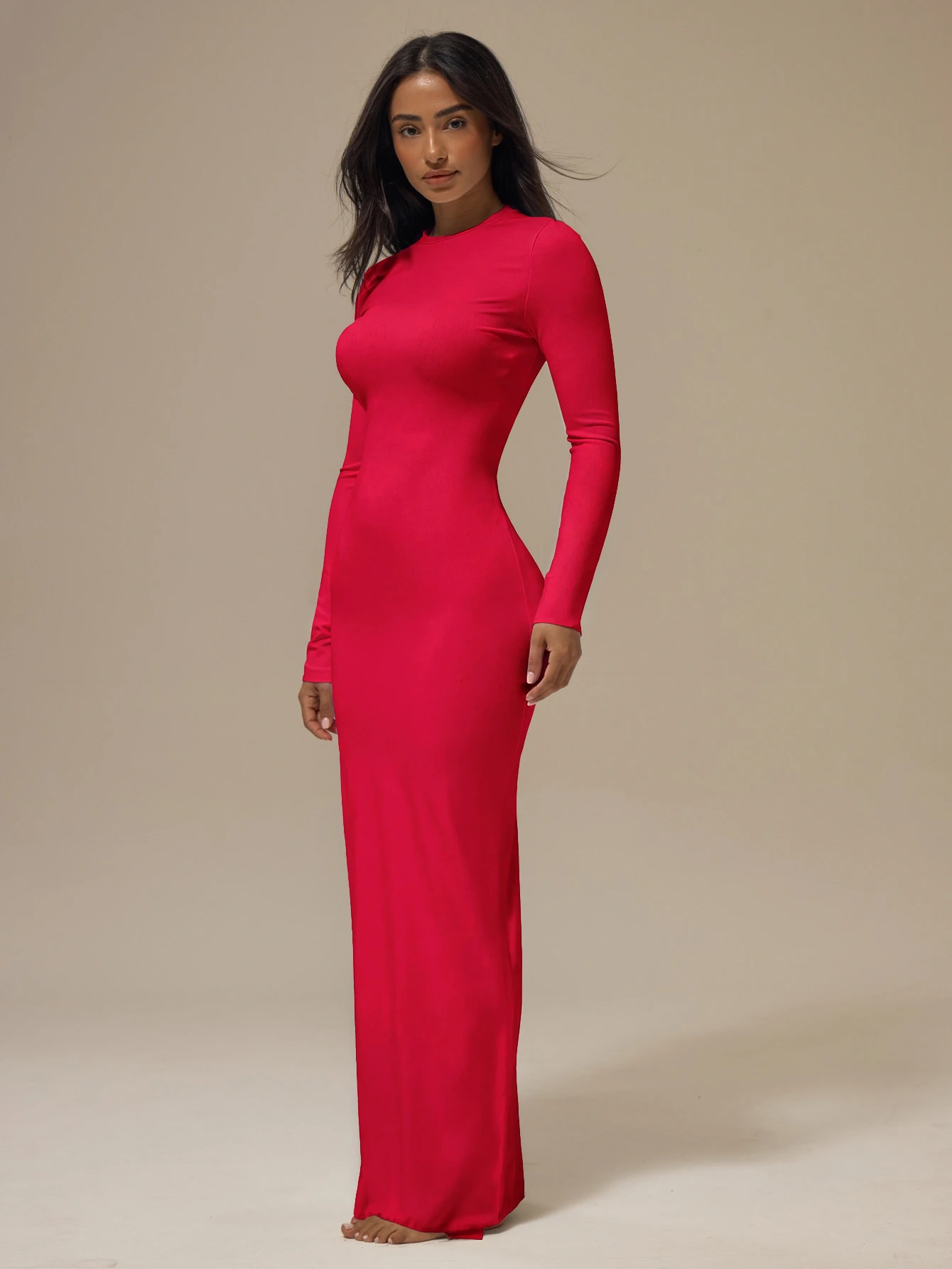 MUSERA ESSENTIALS Robe mi-longue ajustée à manches longues au toucher doux. Basique, — vue 12