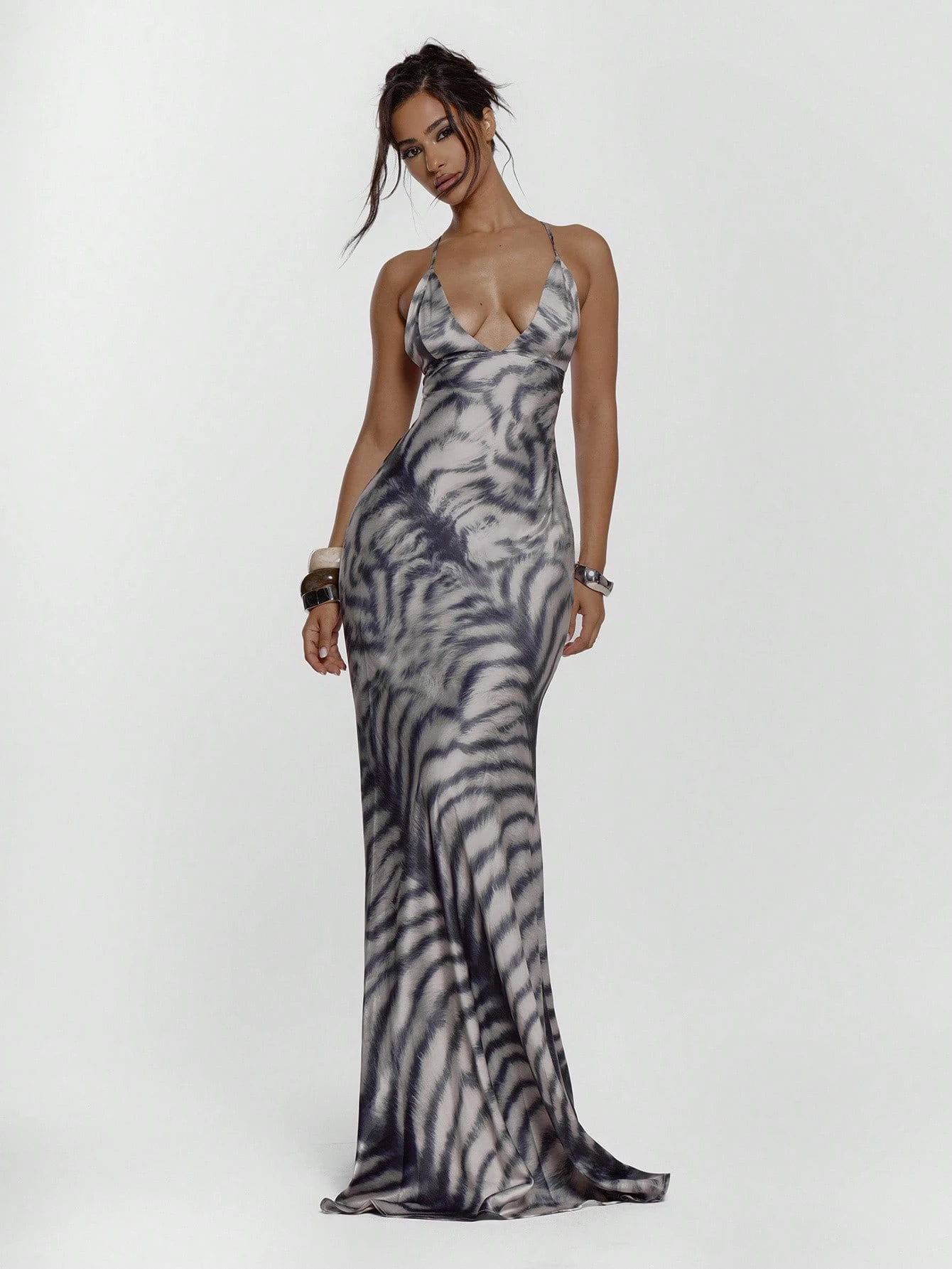MUSERA Robe maxi ajustée avec détail de coupe et laçage devant, imprimé animal. Sexy, — vue 3