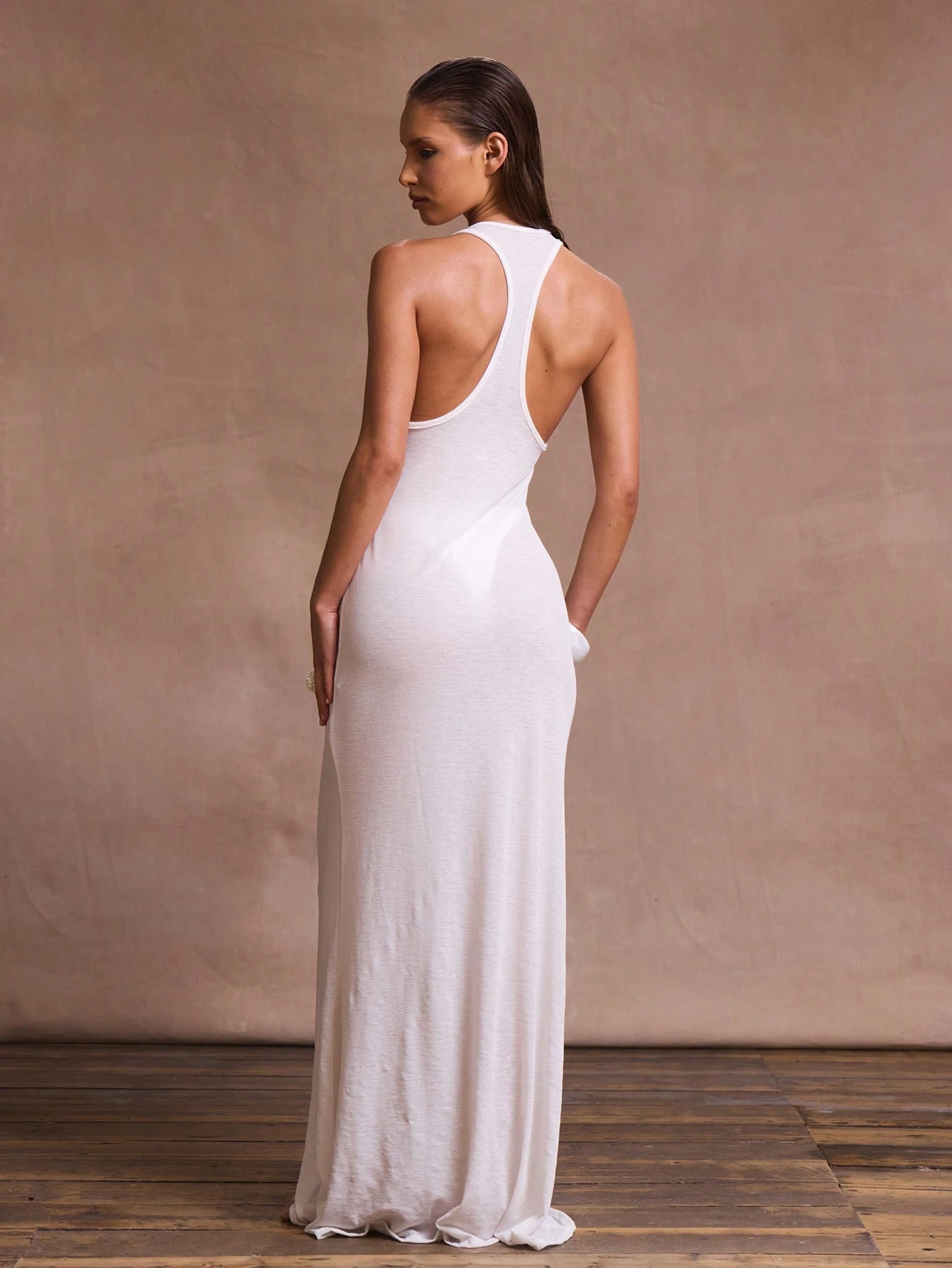 Musera Resort Robe longue sans manches à dos nageur, en maille chinée transparente, coupe — vue 8