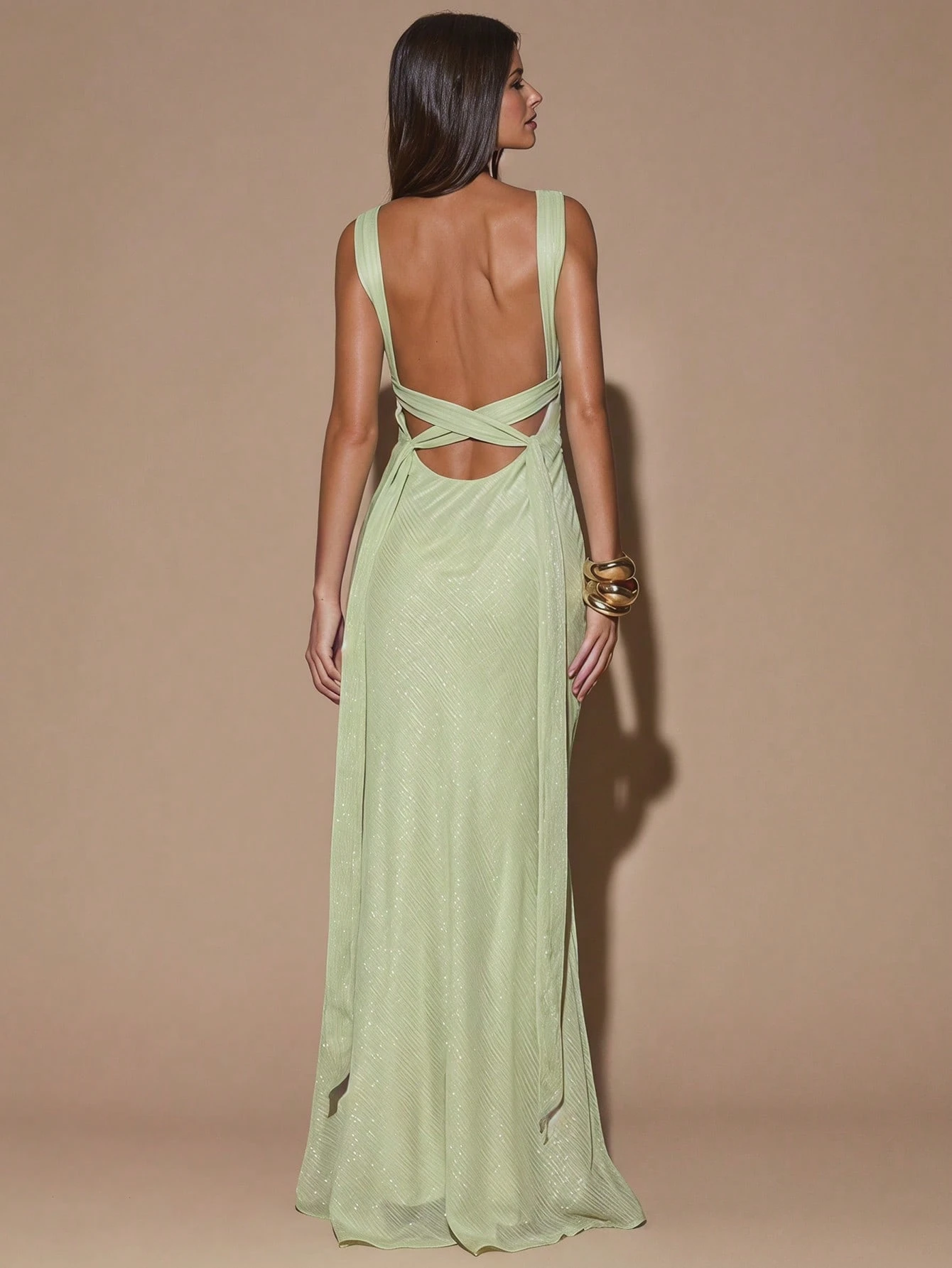 Robe sexy minimaliste de couleur unie jaune/crème à col en V profond, sans — vue 7
