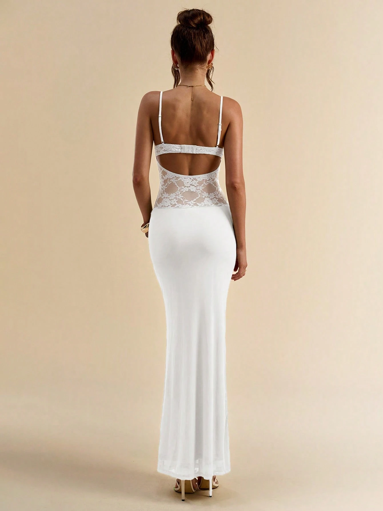 Robe moulante d'été sexy pour vacances en dentelle avec empiècements — vue 12