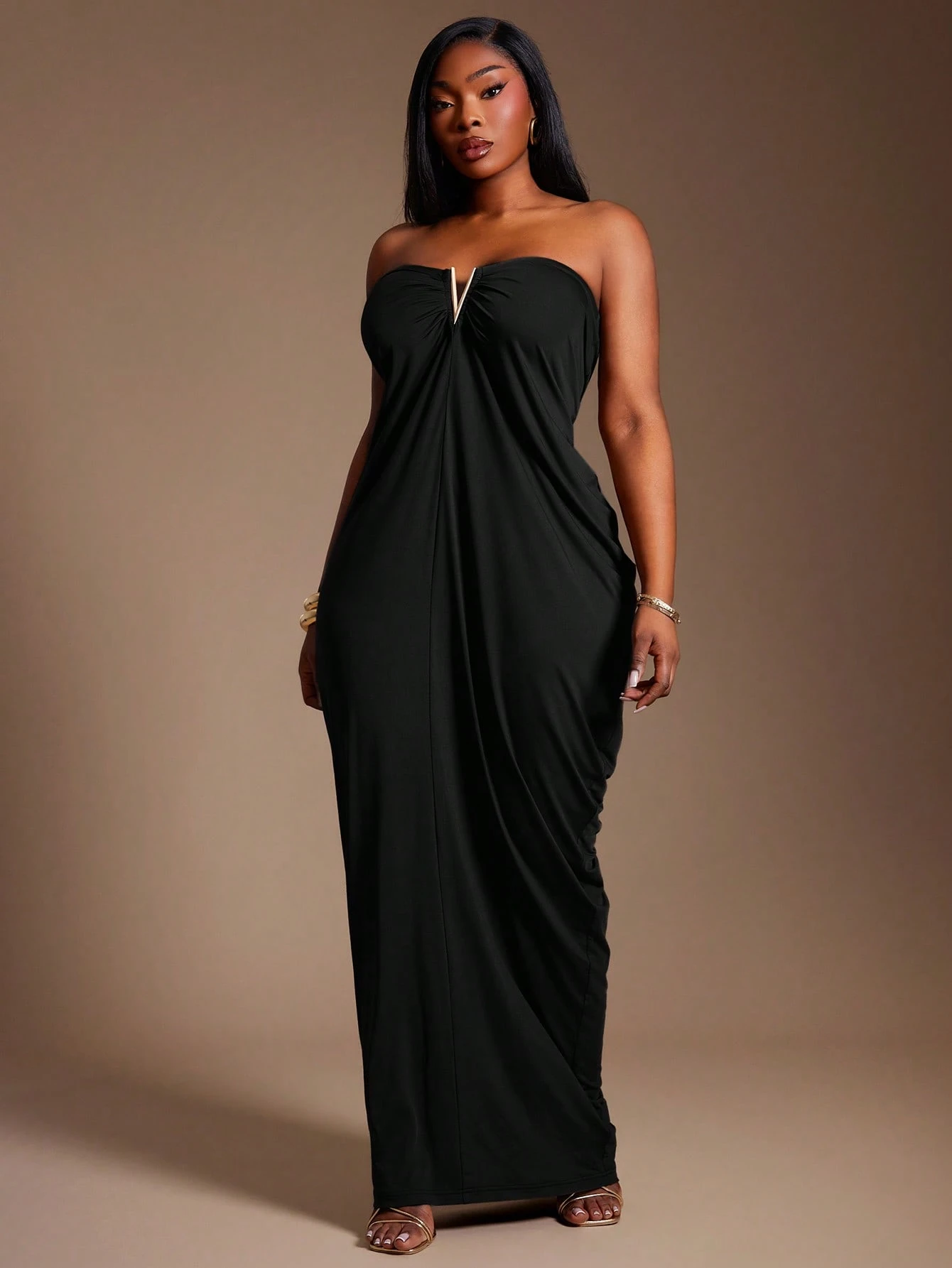 Radiana Robe longue noire élégante grande taille sans bretelles et sans manches avec — vue 5