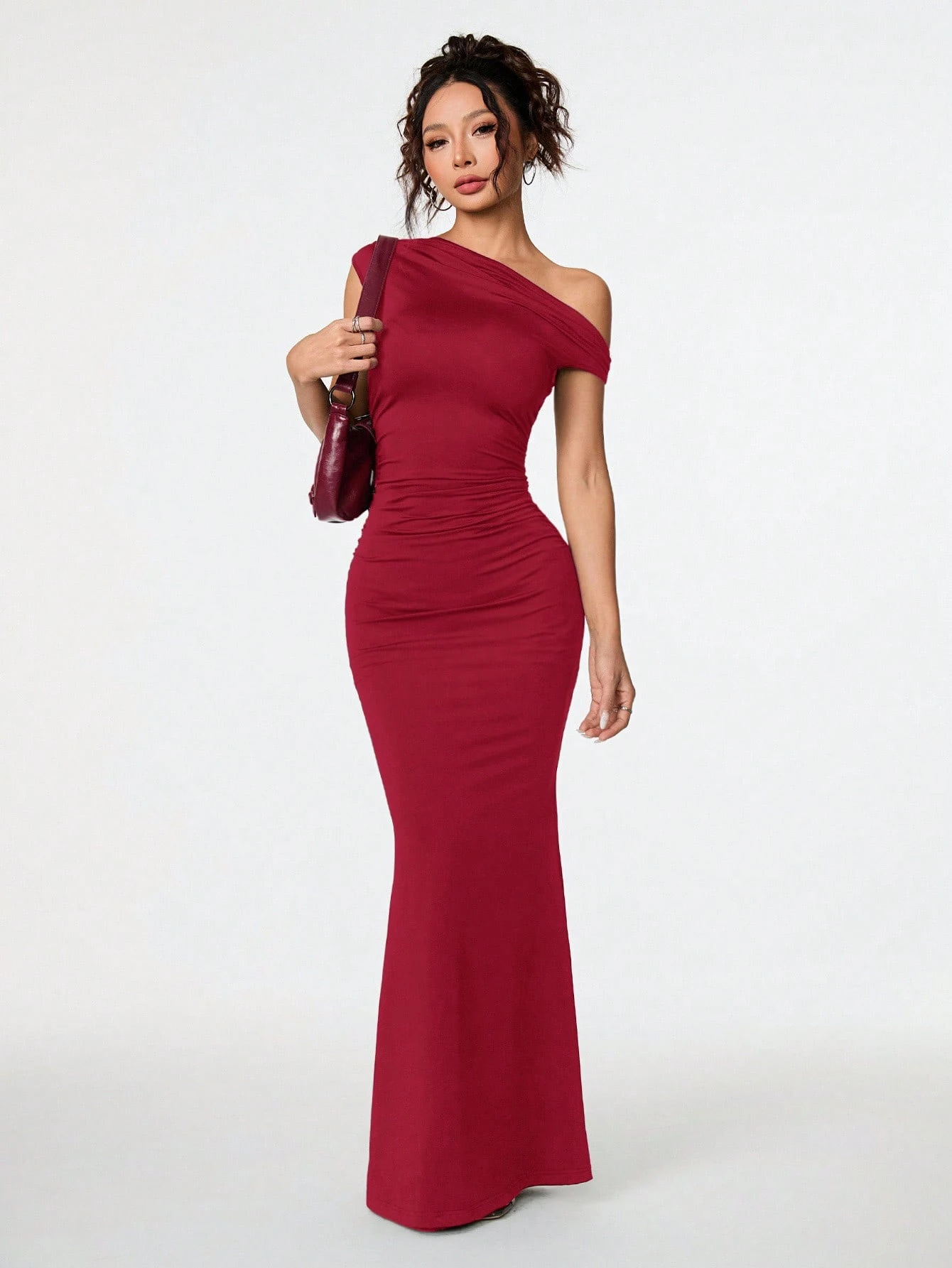 PETITE Robe asymétrique à épaules inclinées extra-longue avec traîne en queue de — vue 12