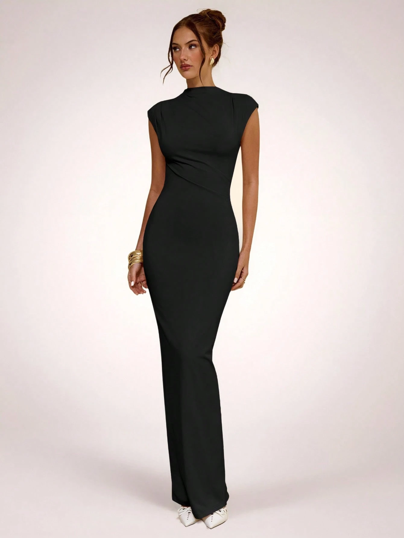 Robe moulante asymétrique froncée abricot, robe longue élégante minimaliste de — vue 4