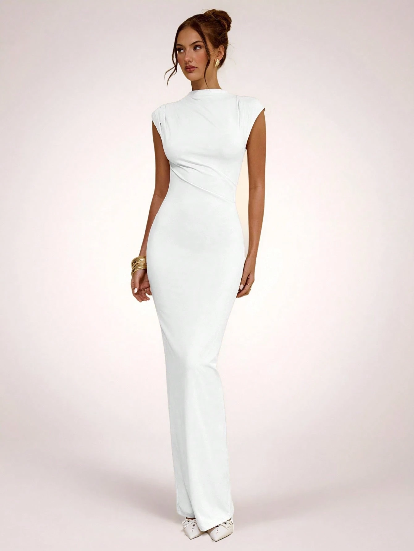 Robe moulante asymétrique froncée abricot, robe longue élégante minimaliste de — vue 8