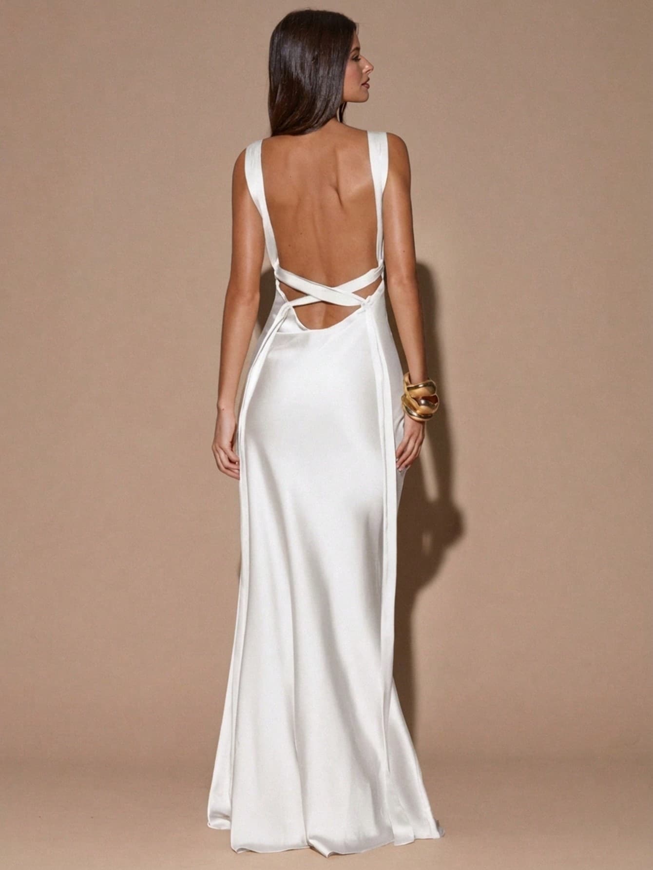 Robe longue sirène minimaliste sexy de couleur unie jaune crème, col en V — vue 12