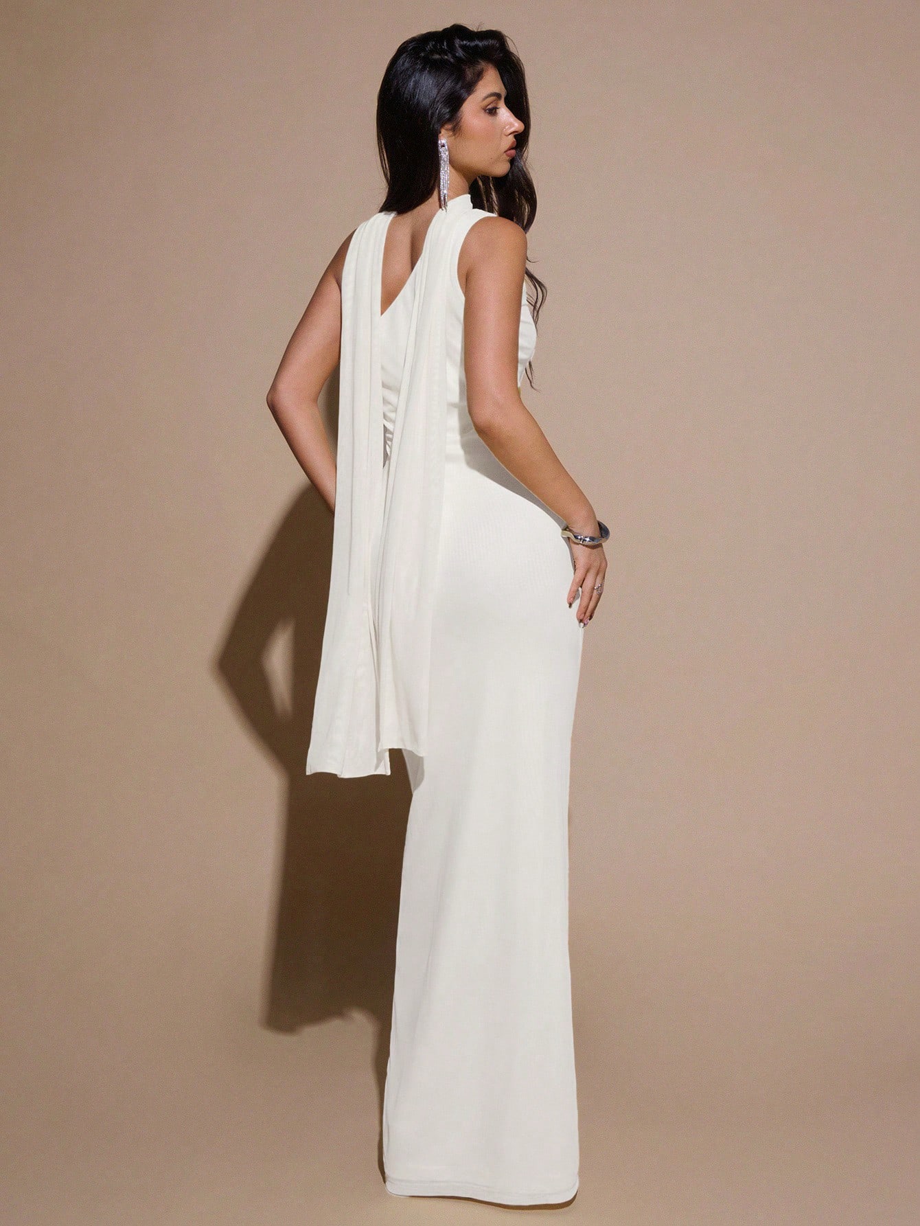 Robe moulante en maille asymétrique avec col asymétrique et fronces, jaune — vue 11