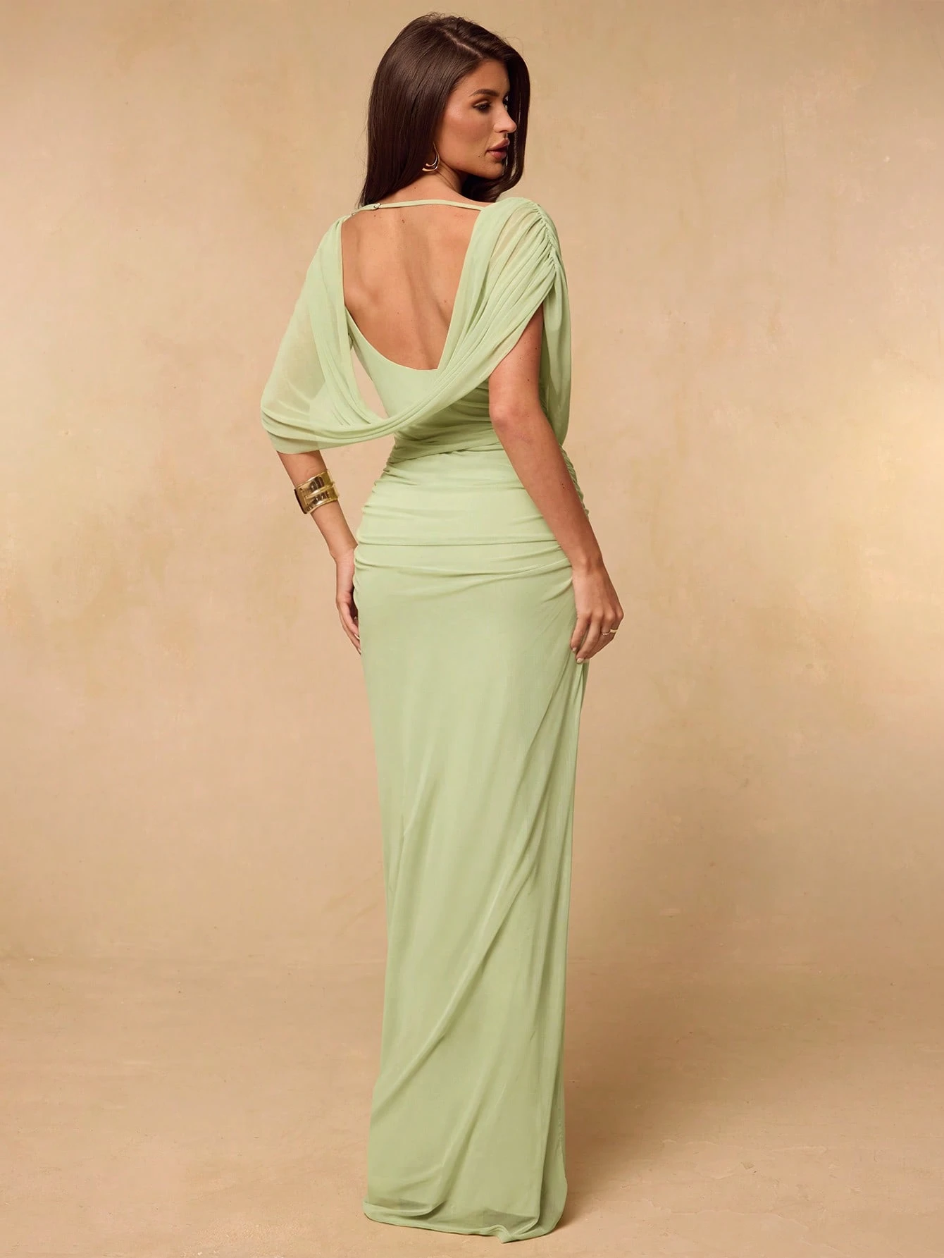 Robe maxi en maille élégante pour femmes, coupe ajustée, avec encolure — vue 4