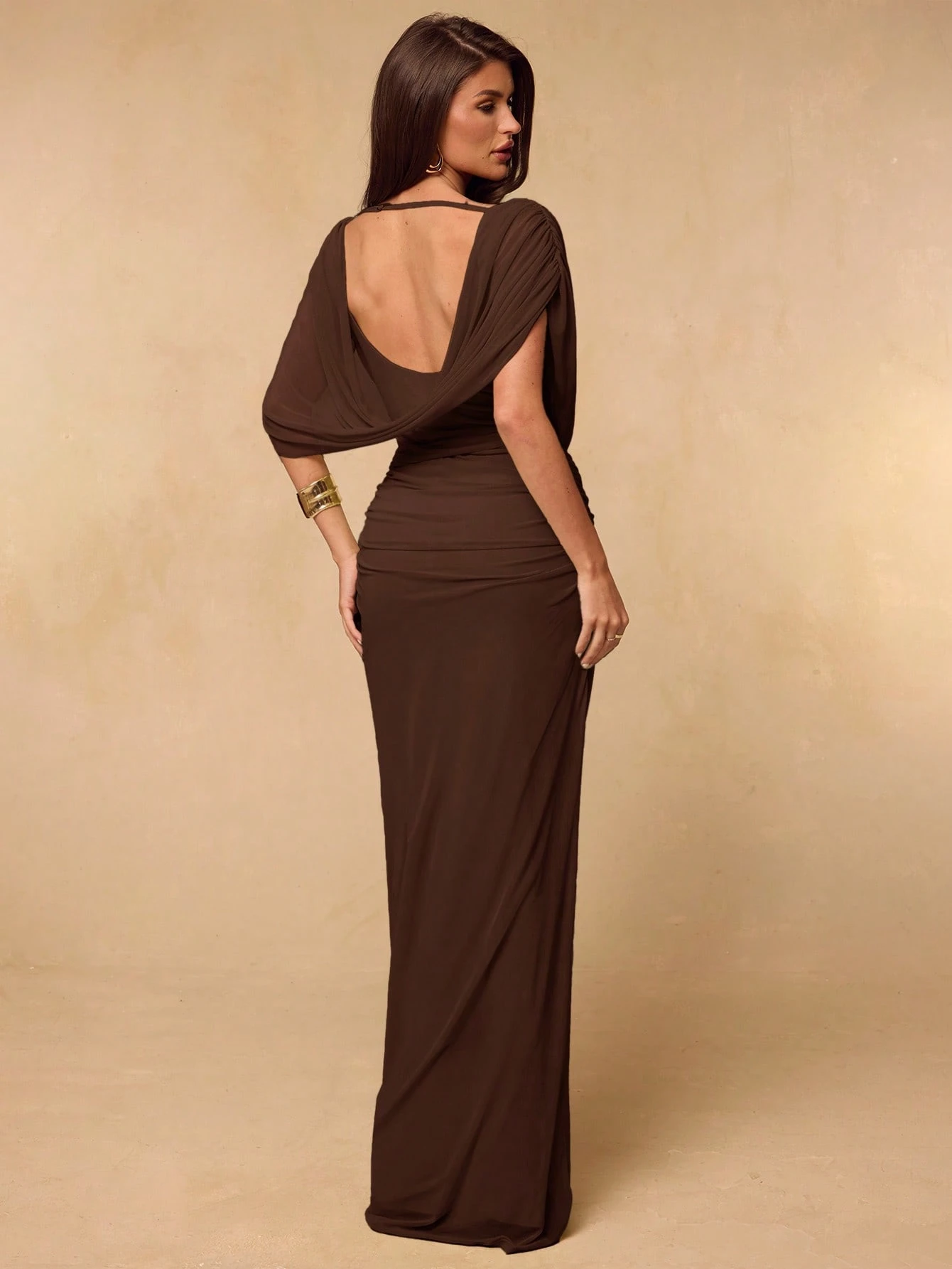 Robe maxi en maille élégante pour femmes, coupe ajustée, avec encolure — vue 5