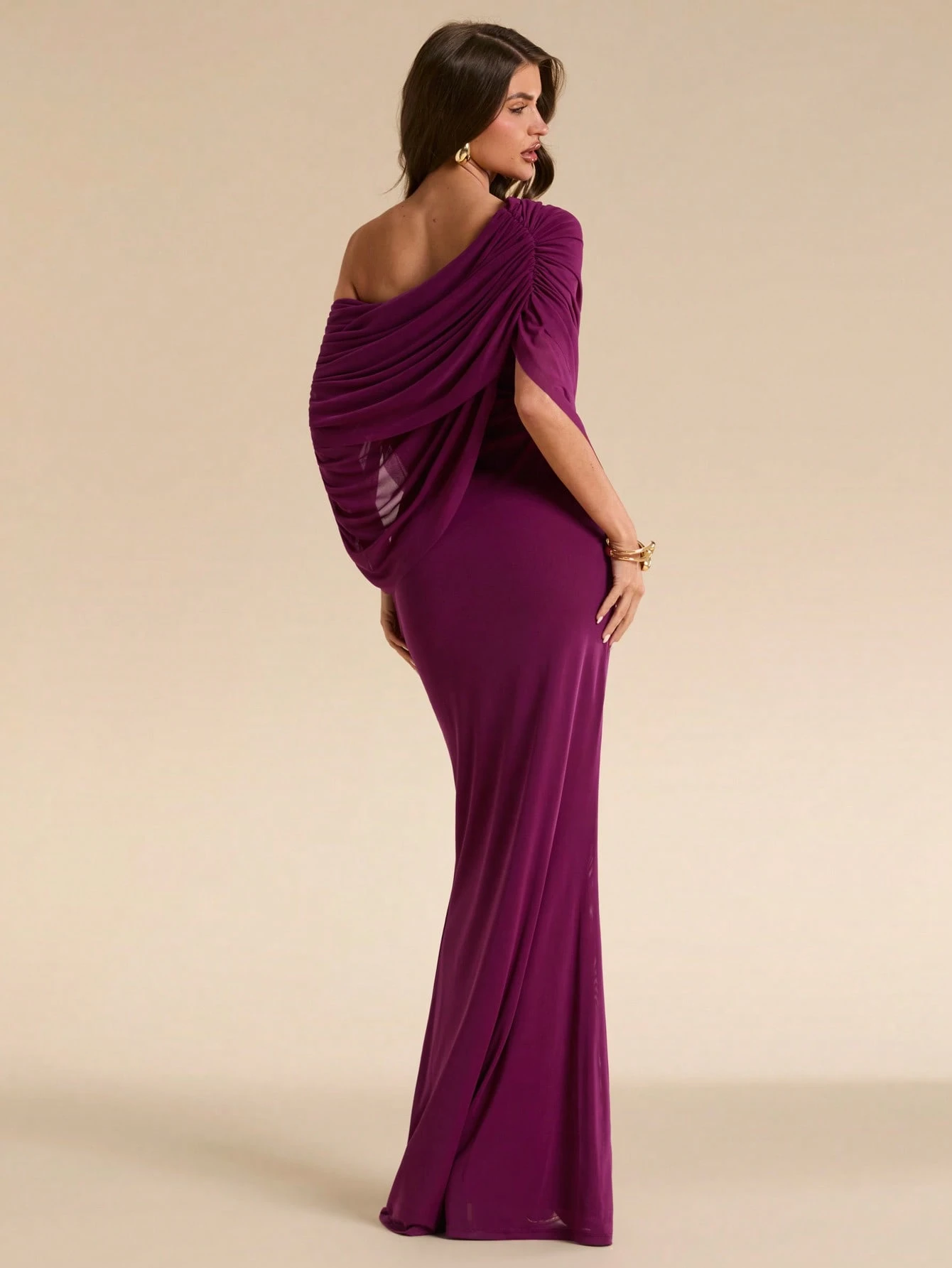 Robe élégante ajustée à épaules dénudées et froncée vert menthe, Robe élégante — vue 14