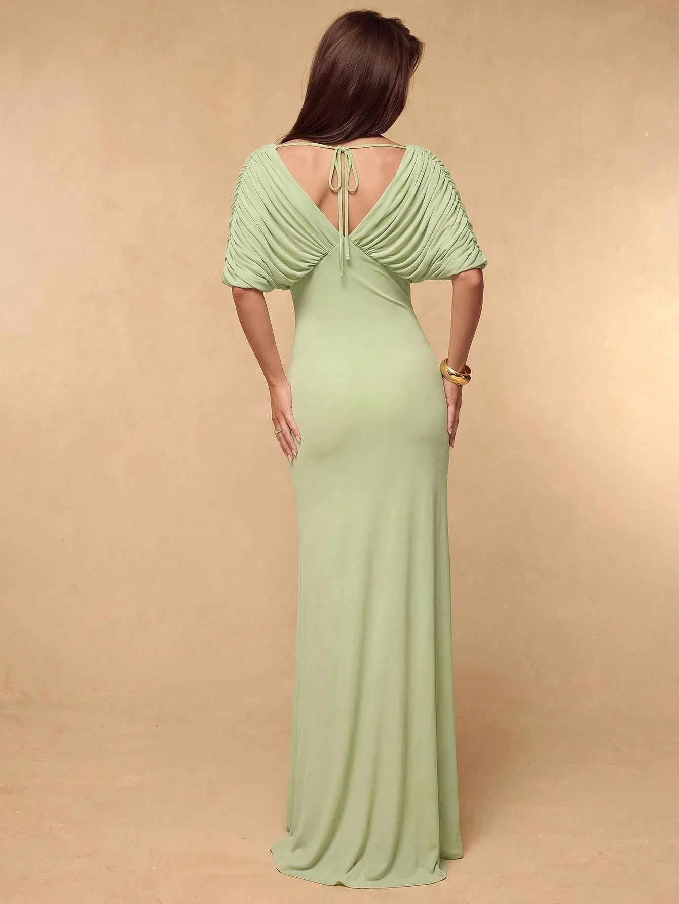 Robe d'été élégante pour femmes, couleur unie, plissée, col en V — vue 2