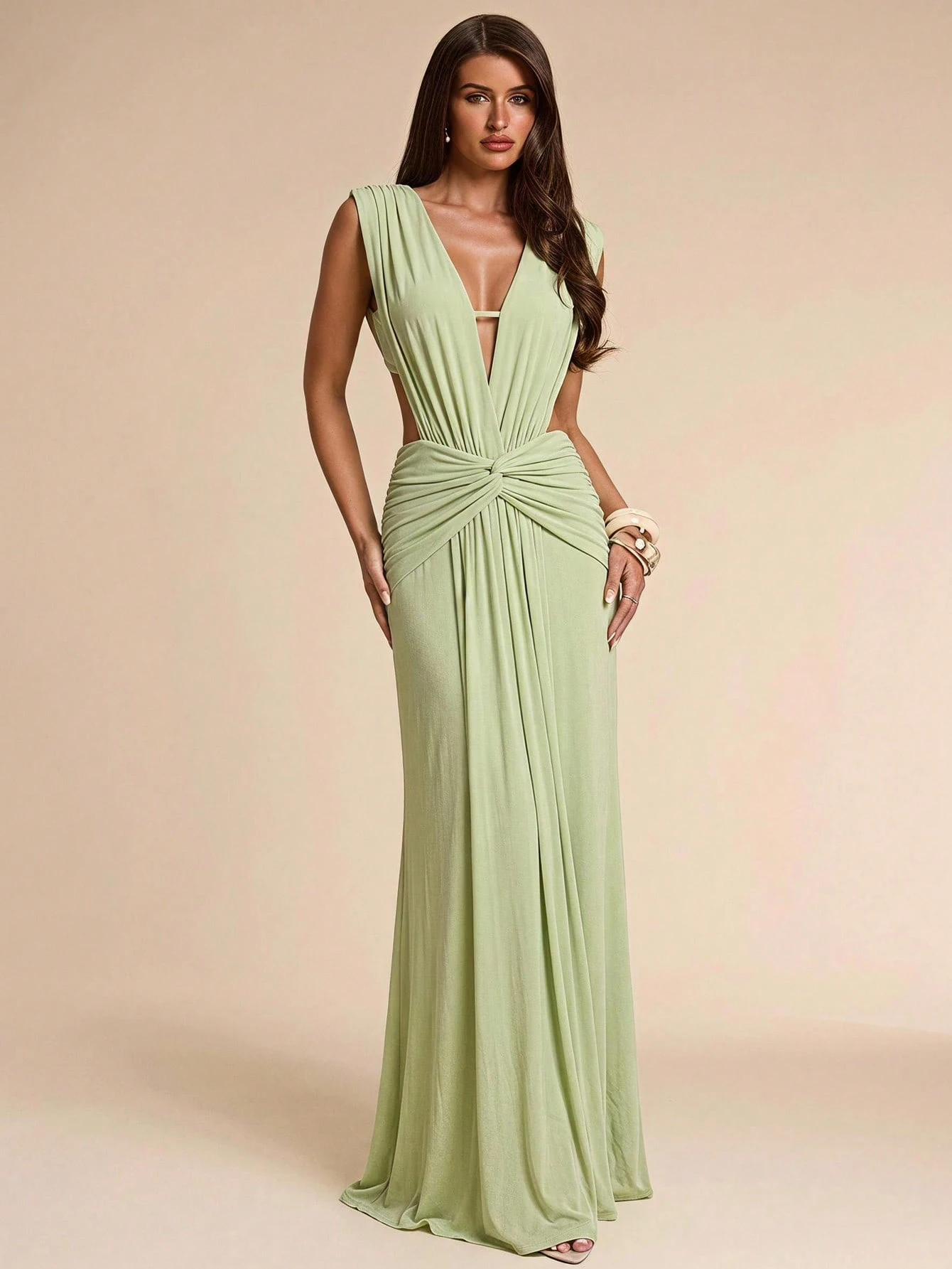 Robe de femme printemps/été vert unicolore, col V profond, dos nu, sexy et — vue 5