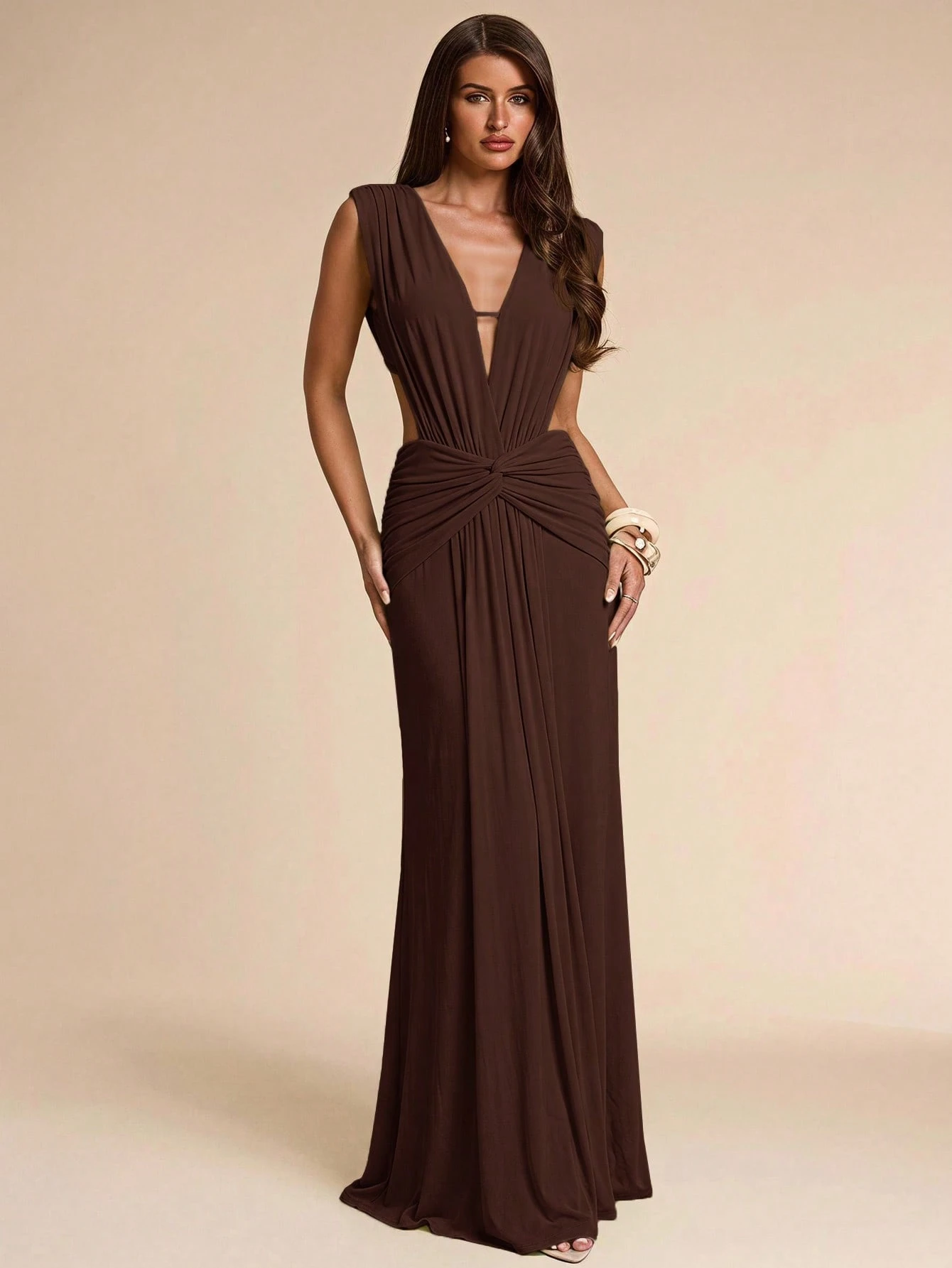 Robe de femme printemps/été vert unicolore, col V profond, dos nu, sexy et — vue 6