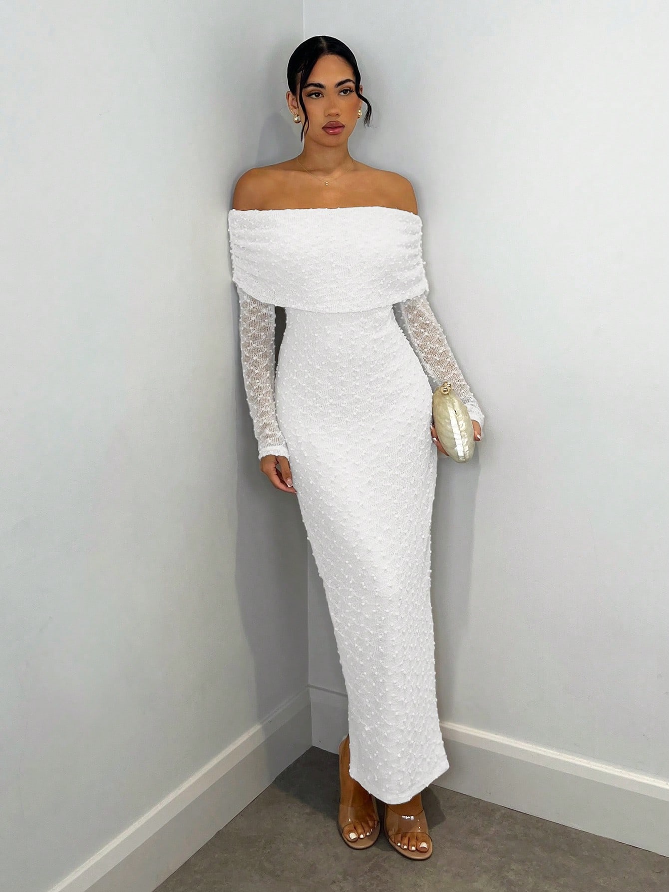 Robe moulante à manches longues en tissu jacquard texturé, épaules dénudées — vue 2
