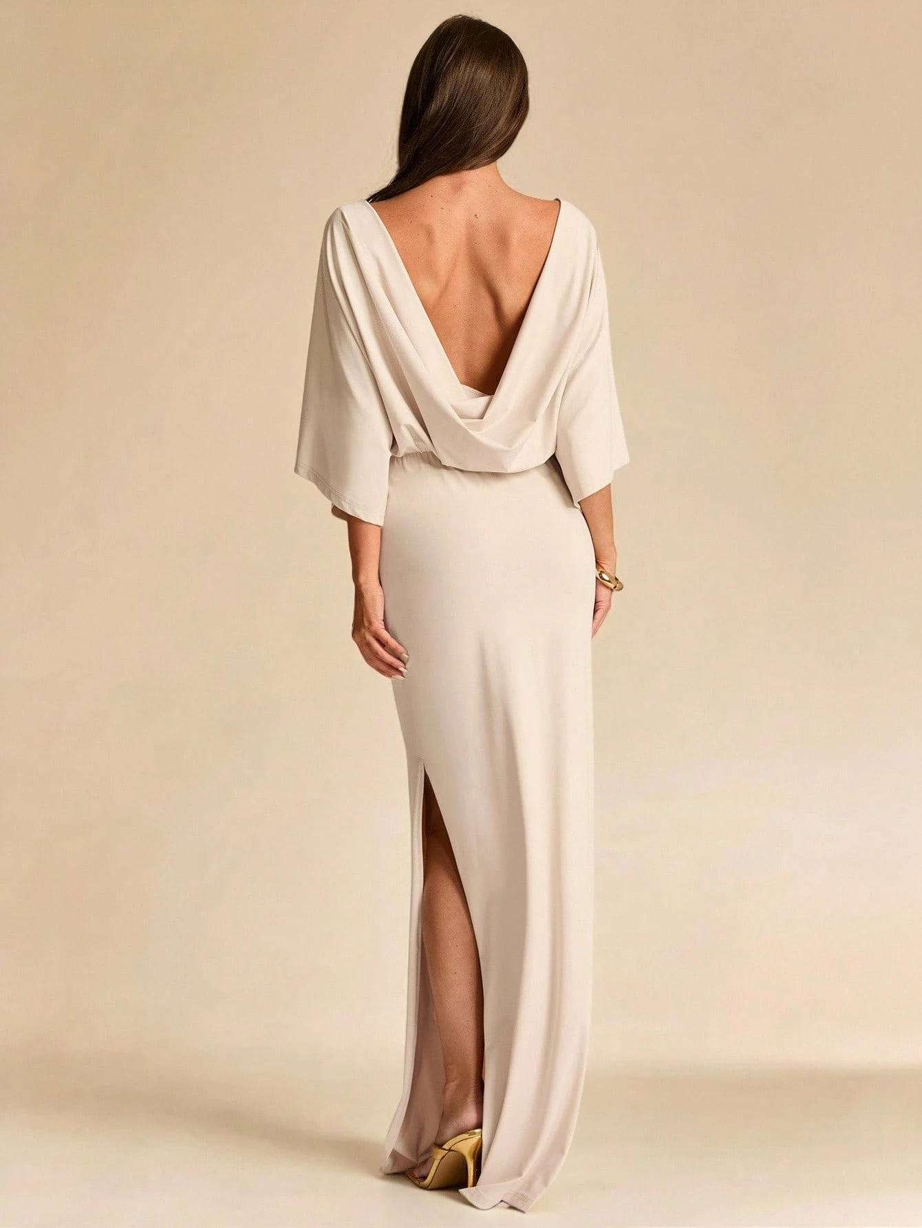 Robe tricotée beige unie dos nu manches longues printemps été, élégante sexy — vue 4