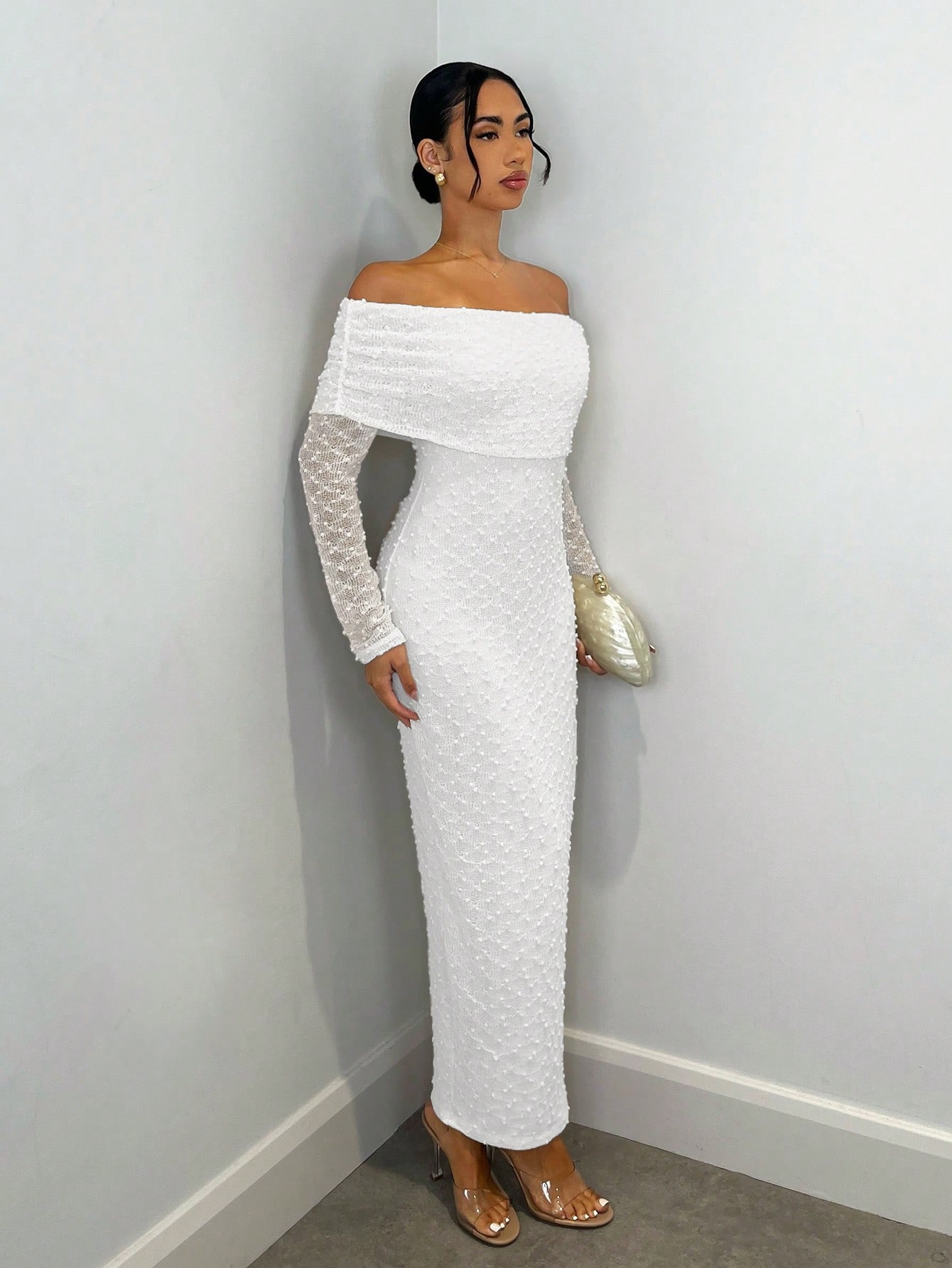 Robe moulante à manches longues en tissu jacquard texturé, épaules dénudées — vue 11