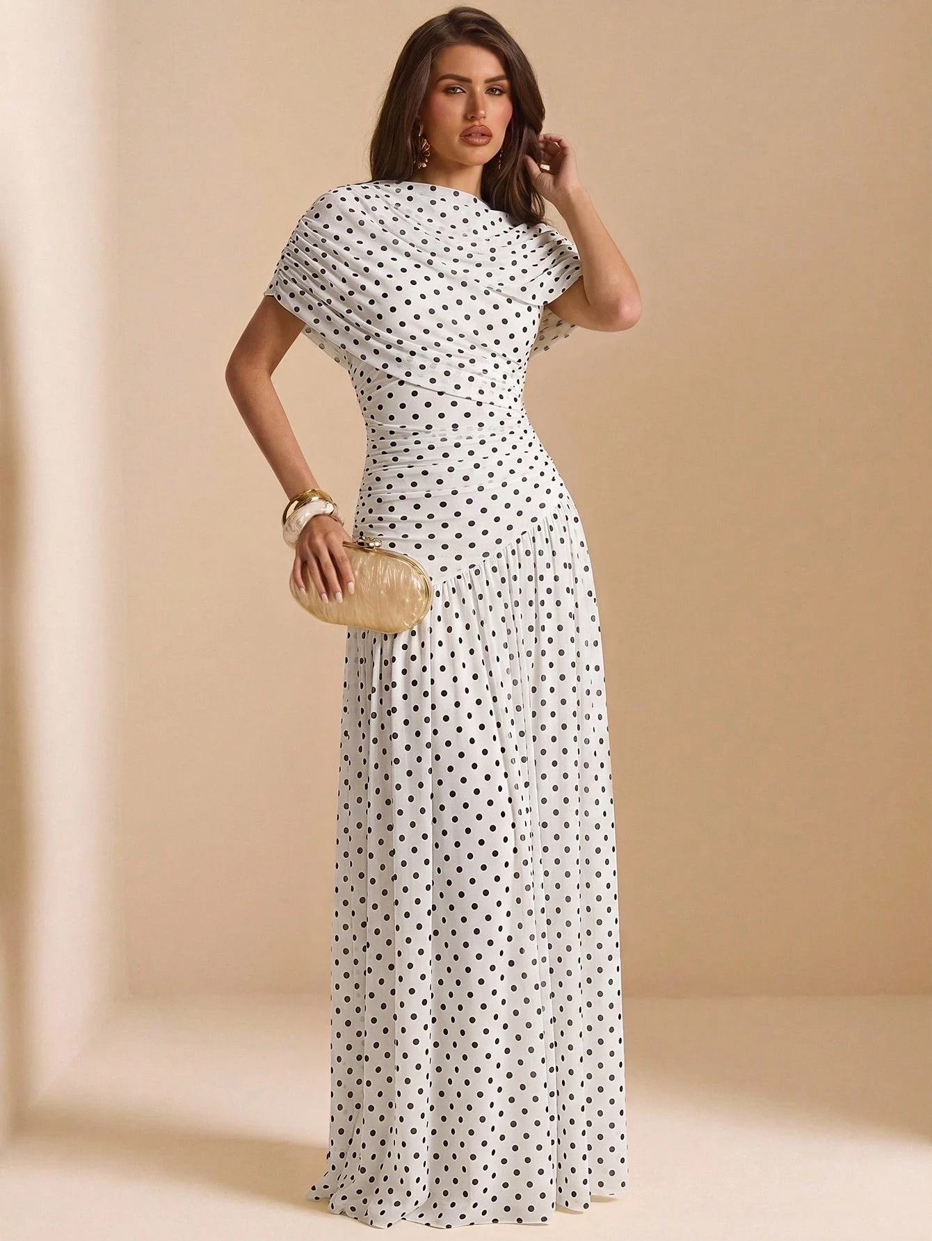 Robe élégante de printemps/été jaune unie à col rond, manches courtes, ajustée — vue 5