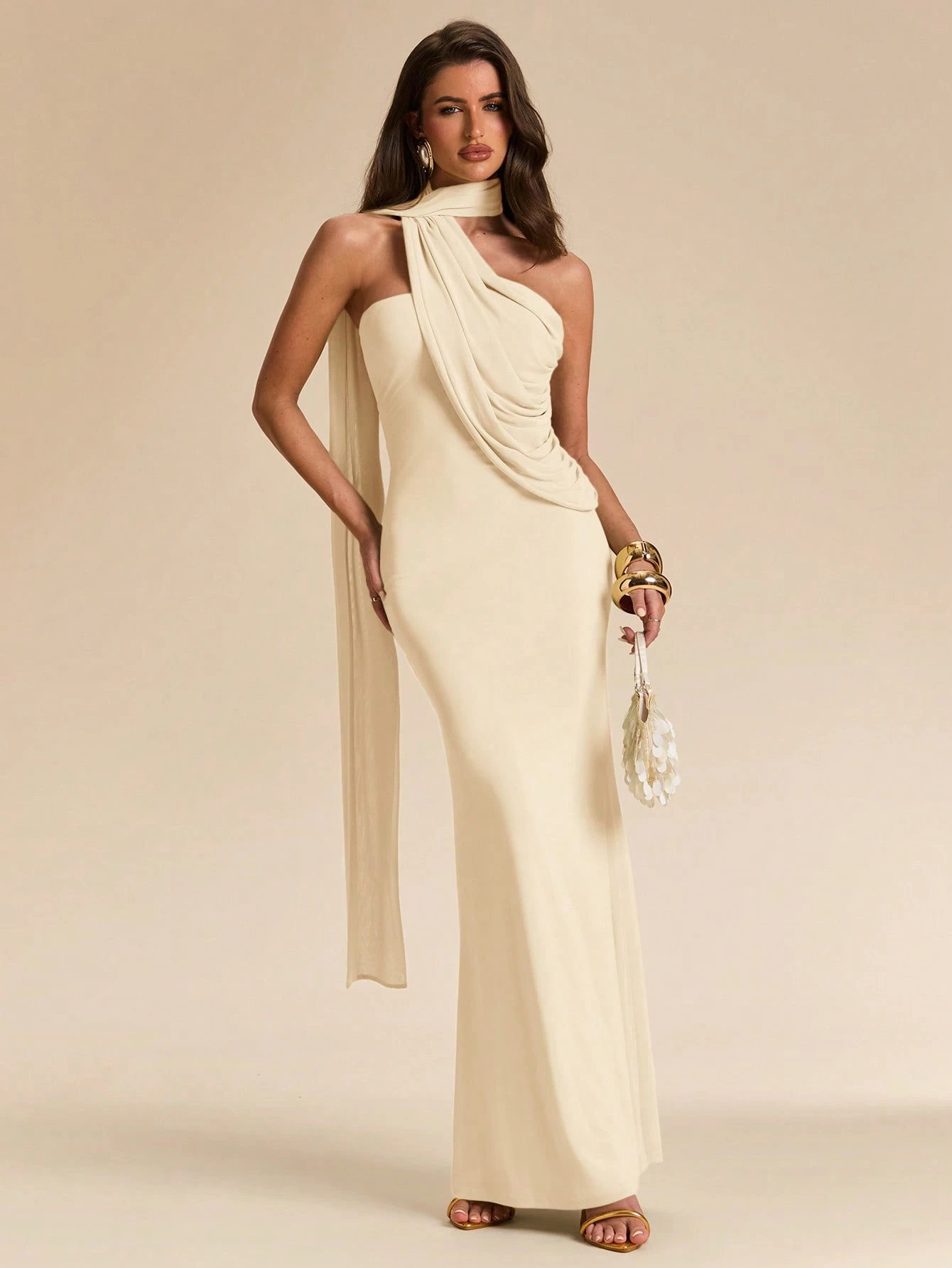 Robe maxi sirène asymétrique à col licou avec nœud, en dentelle verte unie pour — vue 2