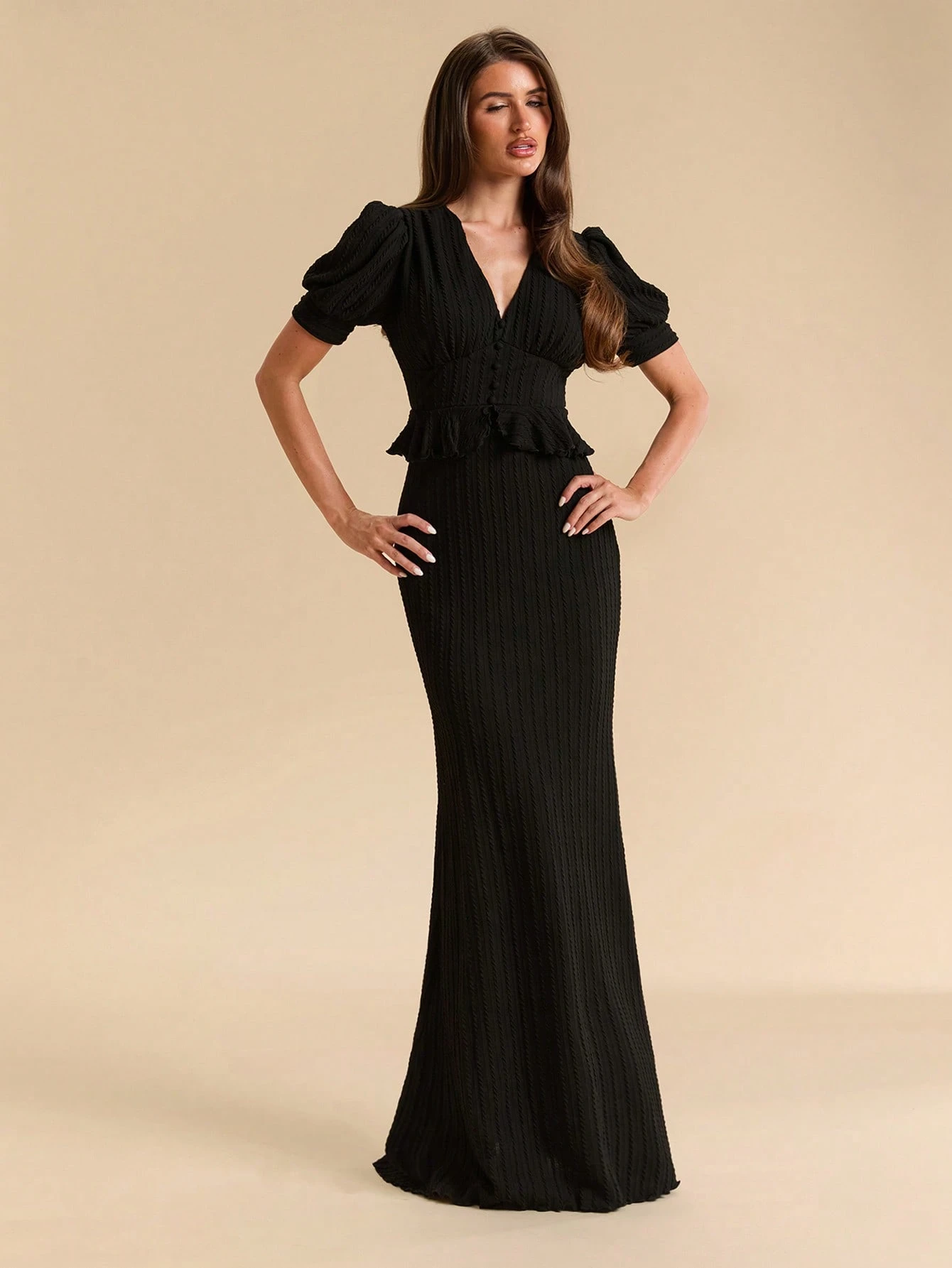 Robe sirène noire printemps/été à col V profond, manches bouffantes, taille à — vue 5