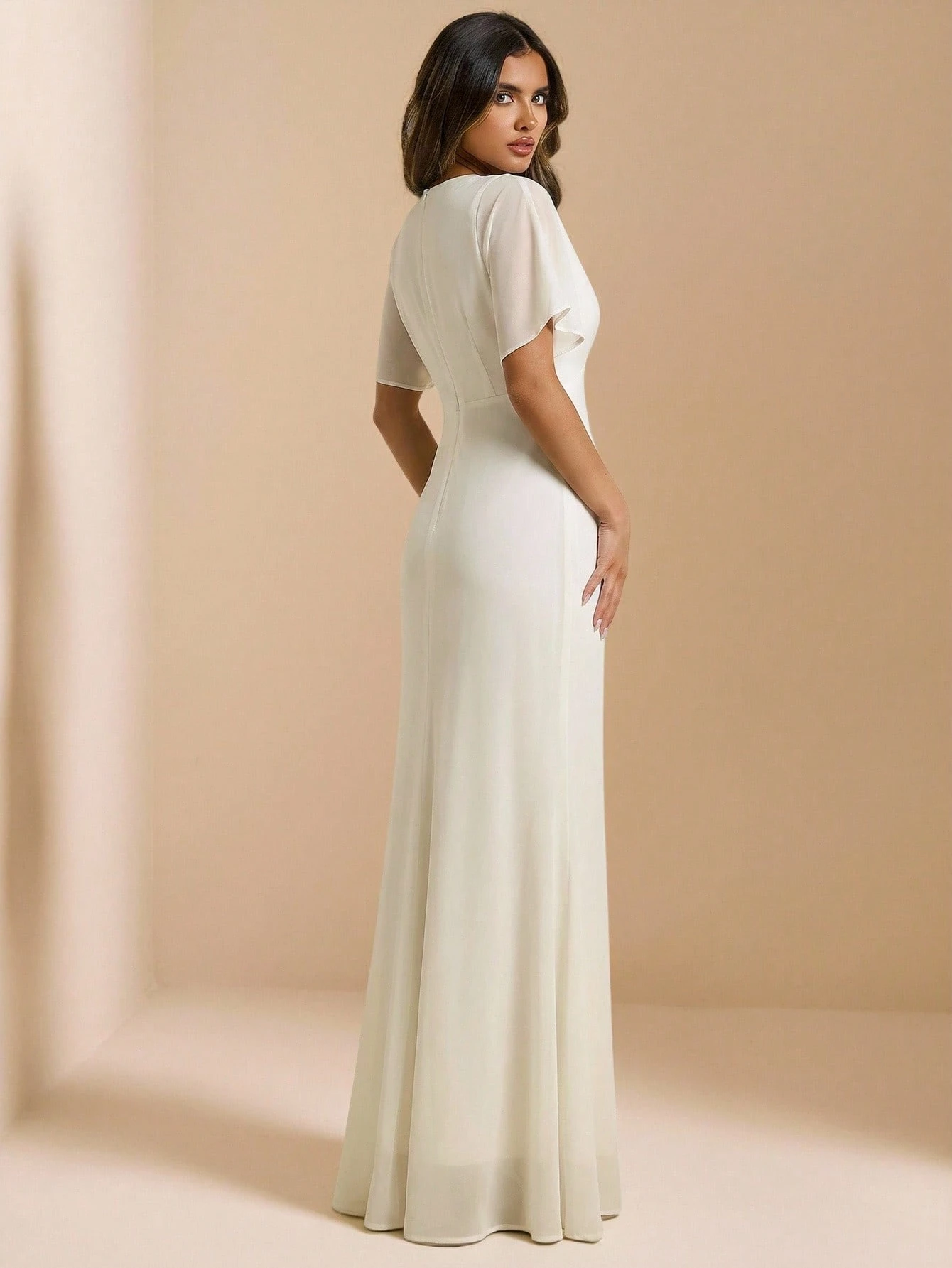 Robe sirène élégante en mousseline abricot pour femmes, col V profond, manches — vue 10