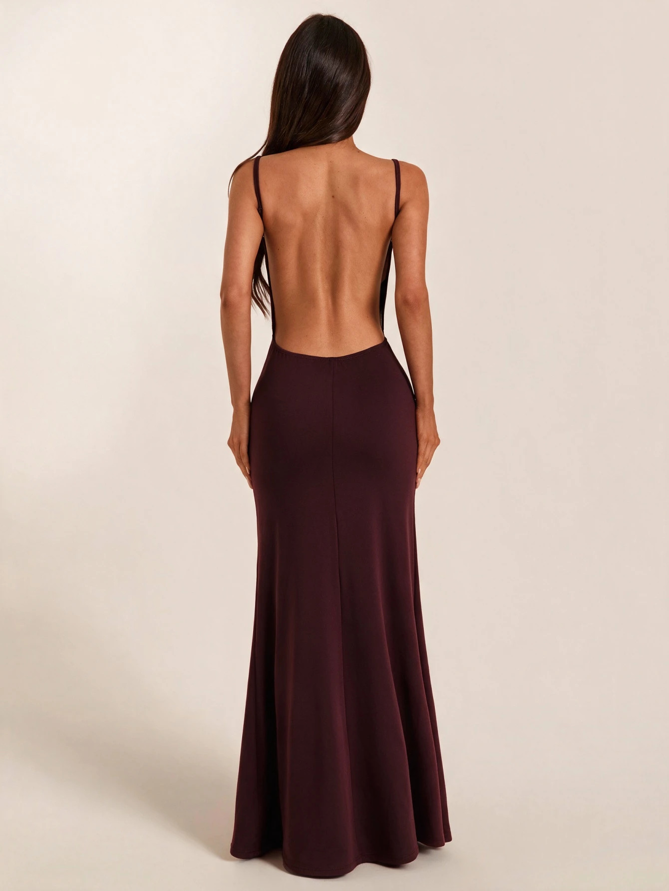 Robe longue moulante noire à fines bretelles, patchwork en maille, dos nu — vue 7
