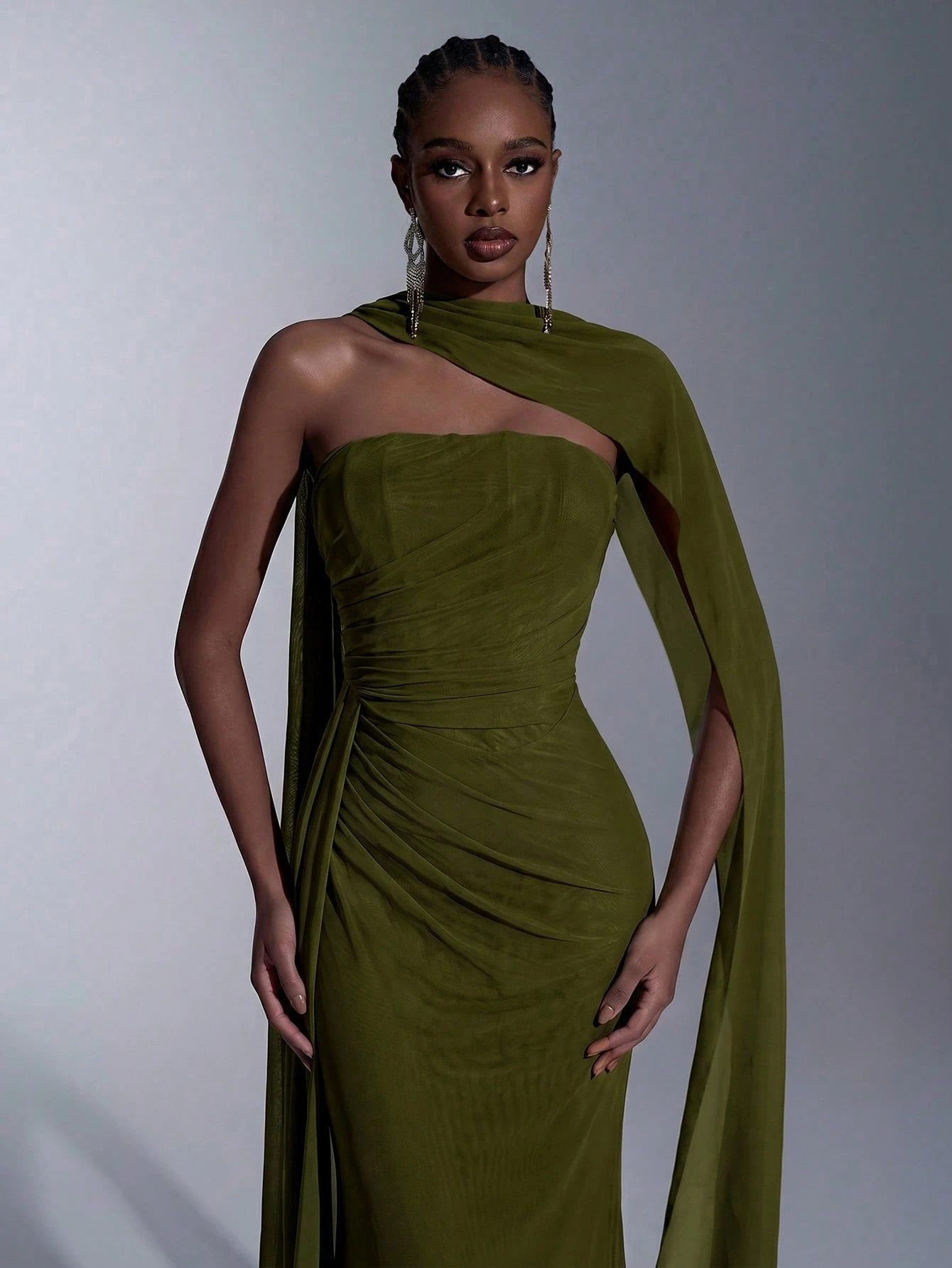 Elitara Robe élégante en mousseline de soie jaune beurre sans bretelles, coupe sirène, — vue 2